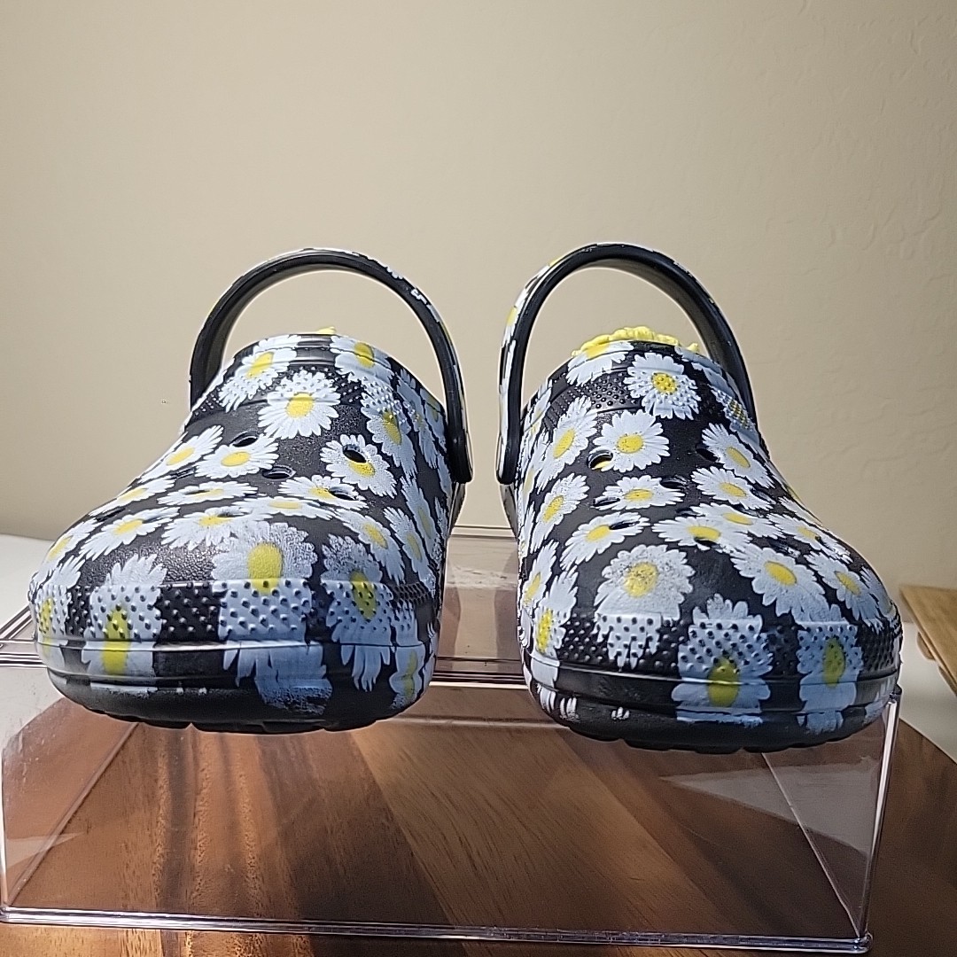 Crocs Classic Lined Clog Sandals W 10 M 8 Black Yellow White Daisy 207301 *READ*