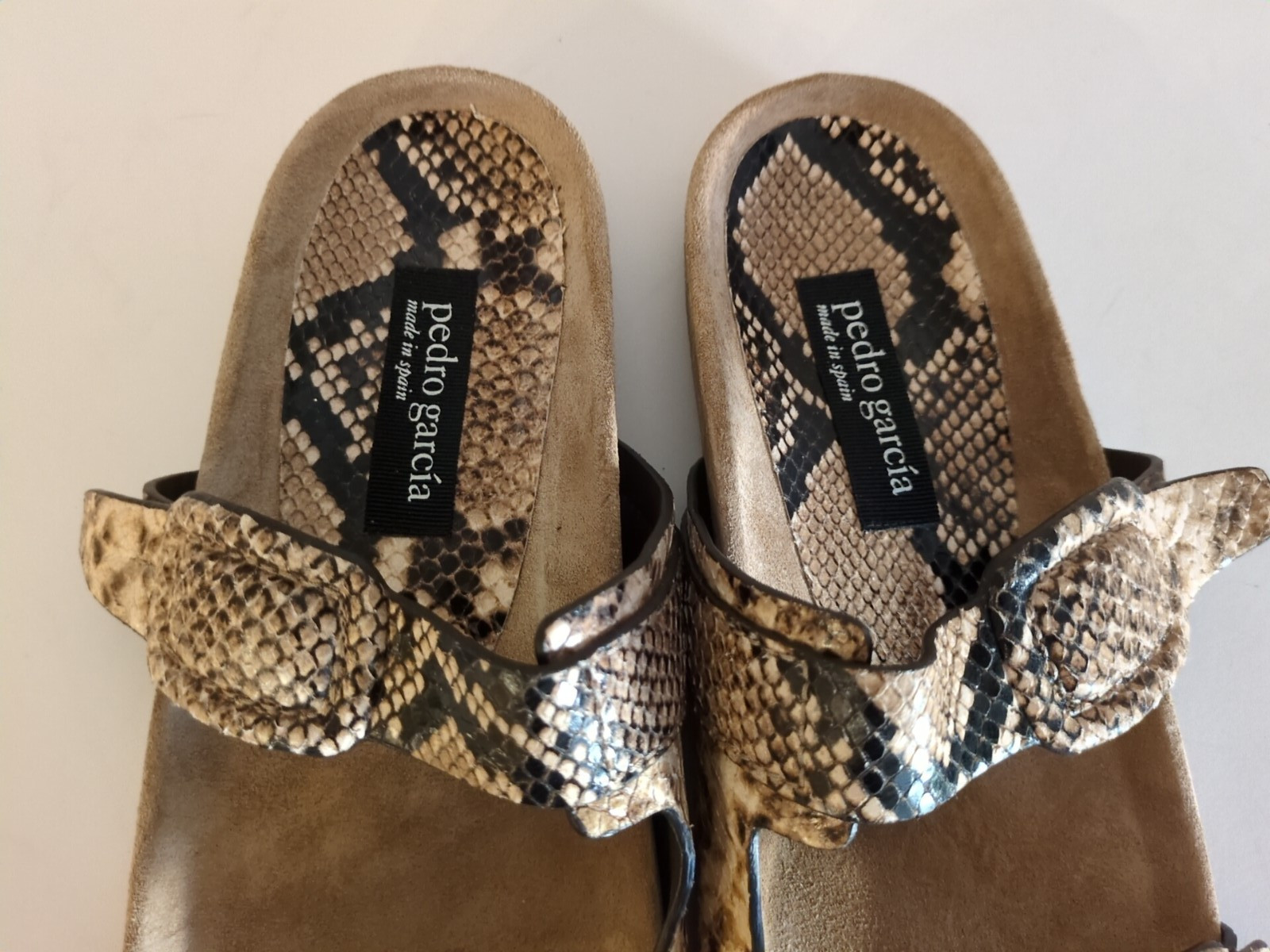 NEW! PEDRO GARCIA Arielle Snake Slide Sandal Size 39.5 (9.5 US) (KS3)