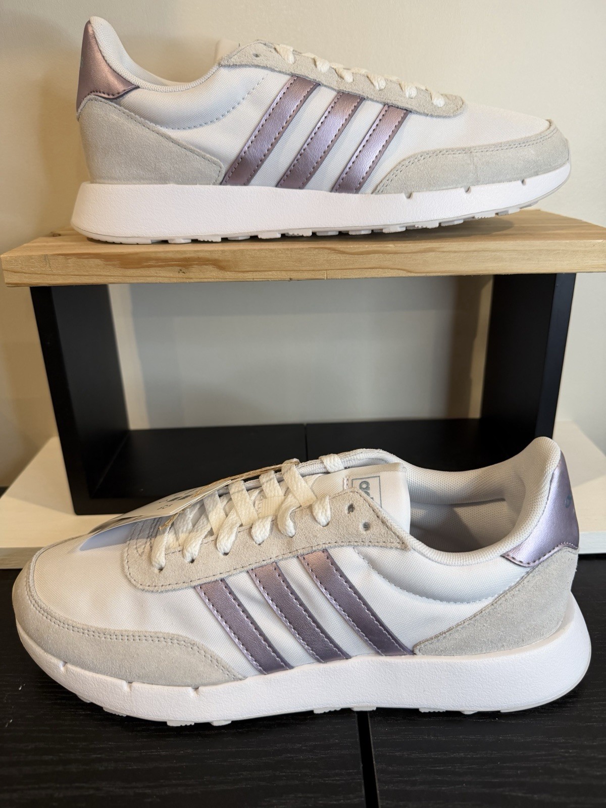 adidas Run 60s 2.0 Womens 8.5 Beige Silver White Sneakers Shoes GX1713 🔥 New!