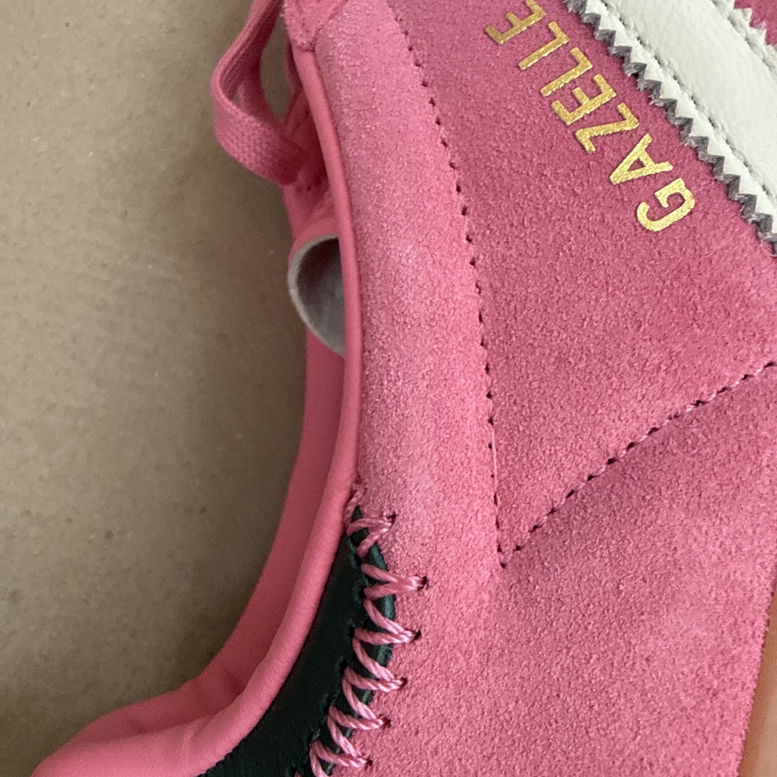 Women’s Size 9 Adidas Gazelle JI2014 Pink Sneaker Shoes