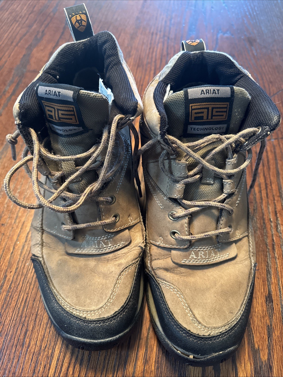 Ariat Terrain ATS Women’s Lace Up Hiking Boots. 8.5 B Style 70024 Outdoor Taupe