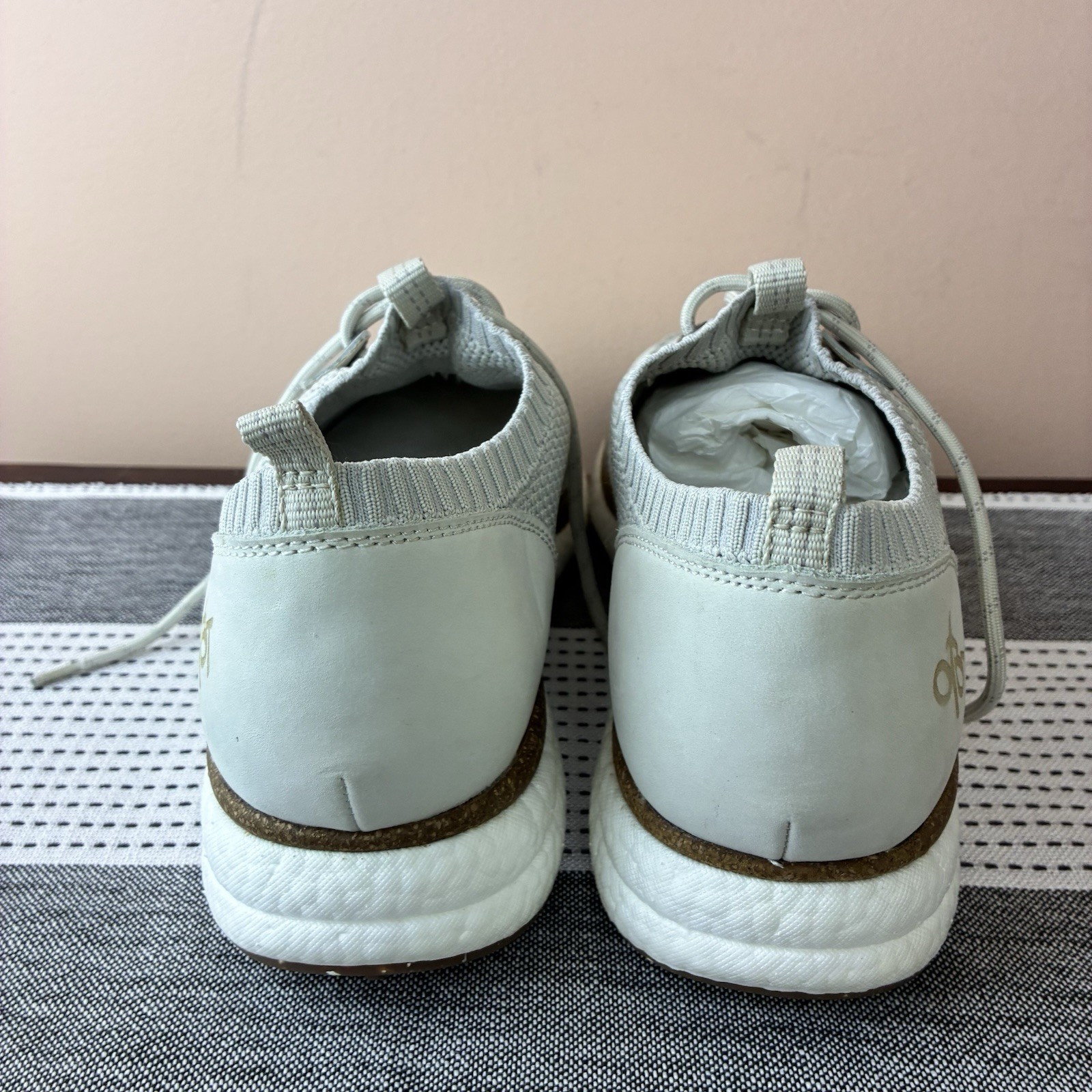 New OTBT Speed Sneakers Color: Mist Leather Textile Upper Lace Up Womens Sz 11 M