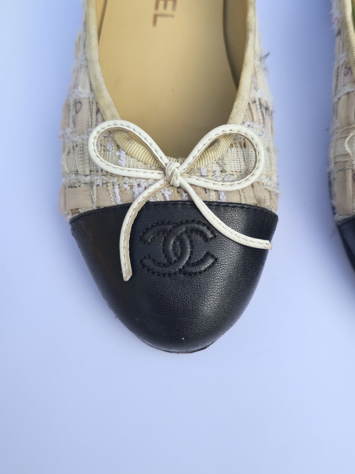 CHANEL Beige Black Tweed Cap Toe Ballerina Ballet Flats Size EU 37C