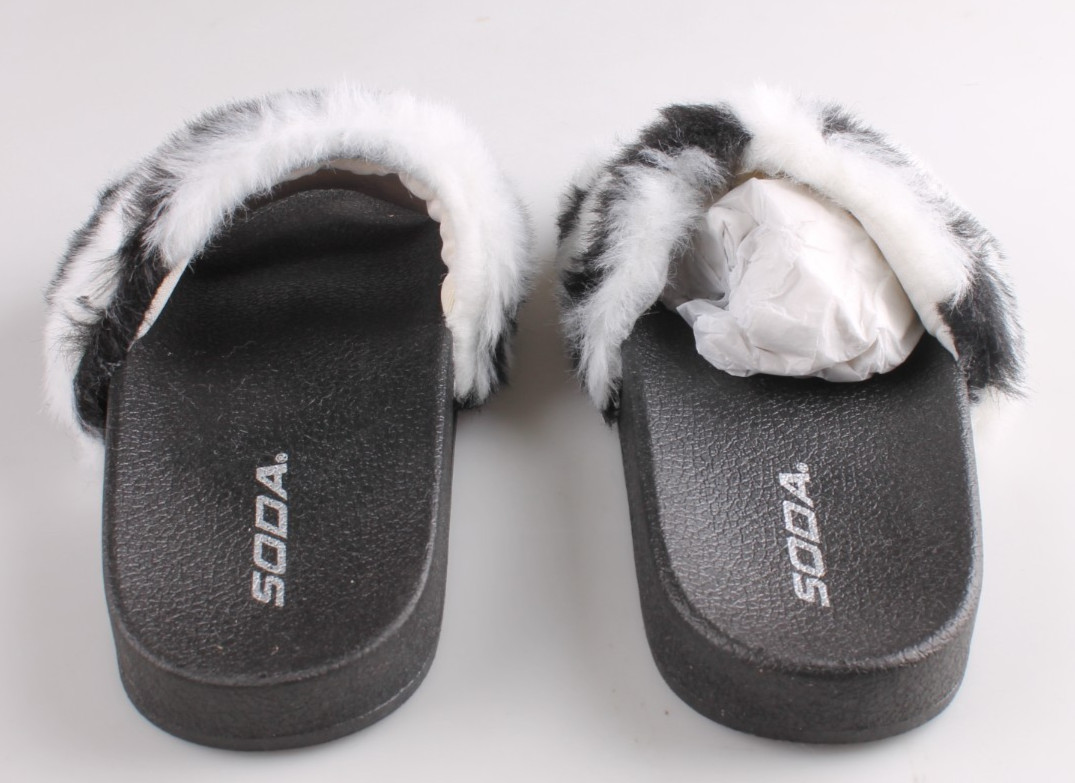 Soda Women’s Fuzzy Slides Black Zebra Faux Fur Slippers Sizes 6, 7, 8 NWT Sandal