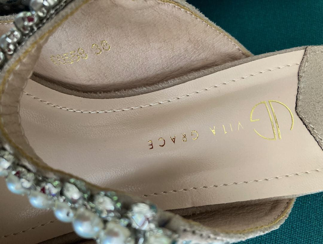 NEW~VITA GRACE~SHOES~IRINA PEARL STRAP~FAIRYTALE~EXQUISITELY STUNNING MULES~WOW
