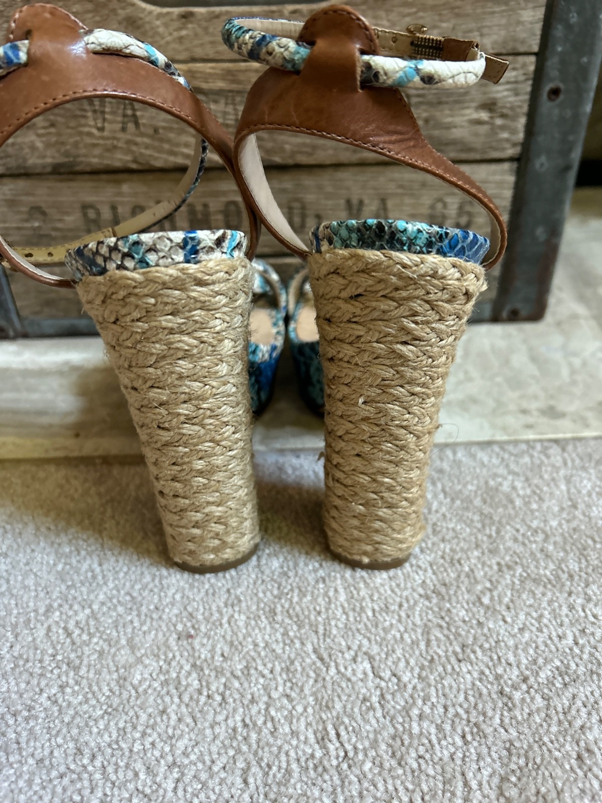 SCHUTZ «Wetherly» Women’s Snakeskin Espadrille Heel Sandals – Beige / Blue – 7 B
