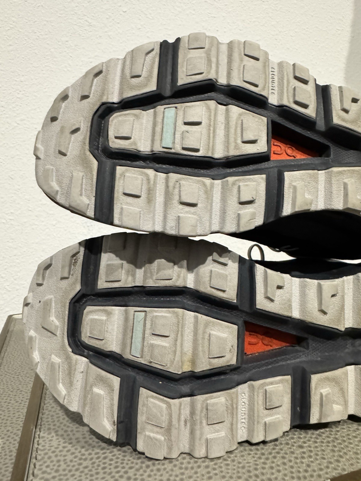 On Cloudvista Waterproof Eclipse Black Athletic Shoes Women’s Size 7.5