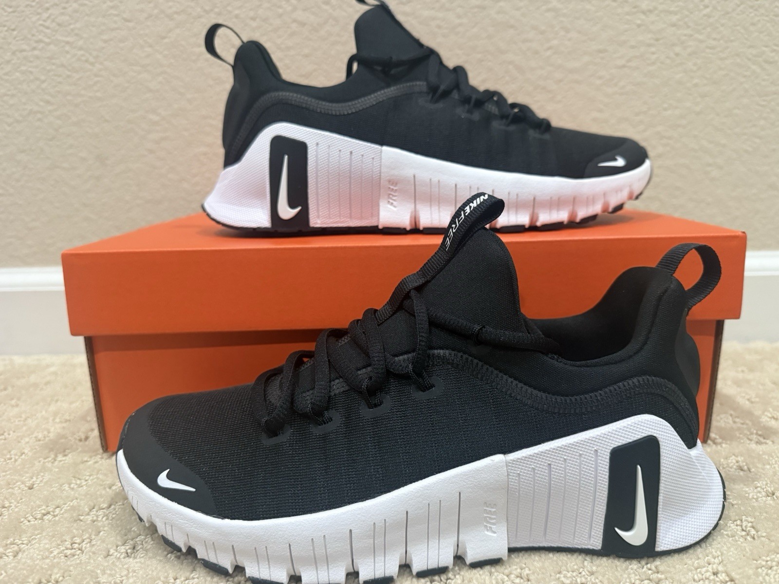 Women Nike Free Metcon 6 Black White FJ7126-001 size 5.5-12