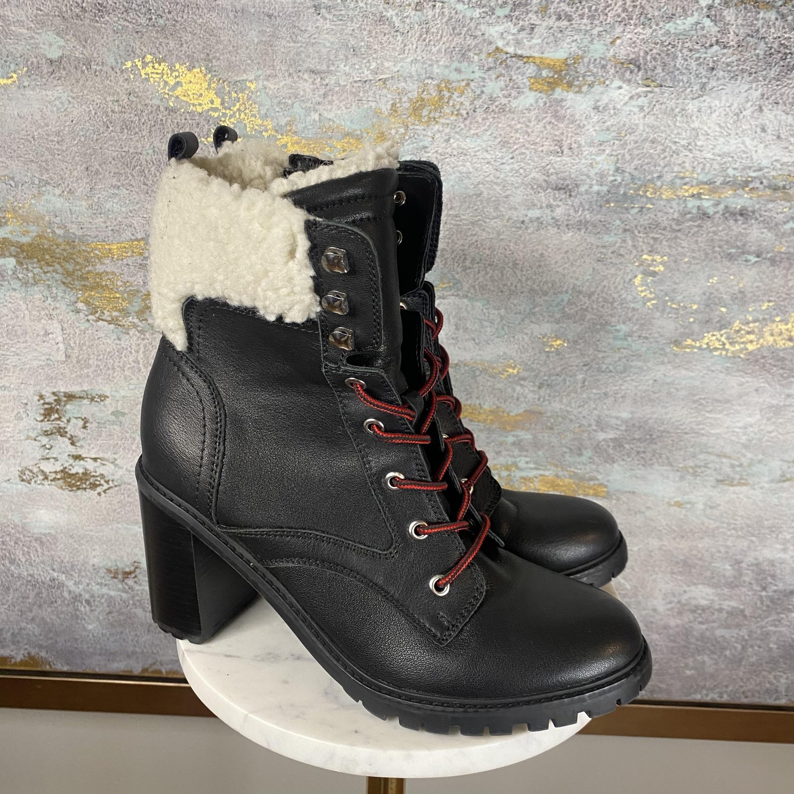 Nine West Boots Womens Size 9.5 Black Faux Leather Fur Lined Combat Heel Ankle