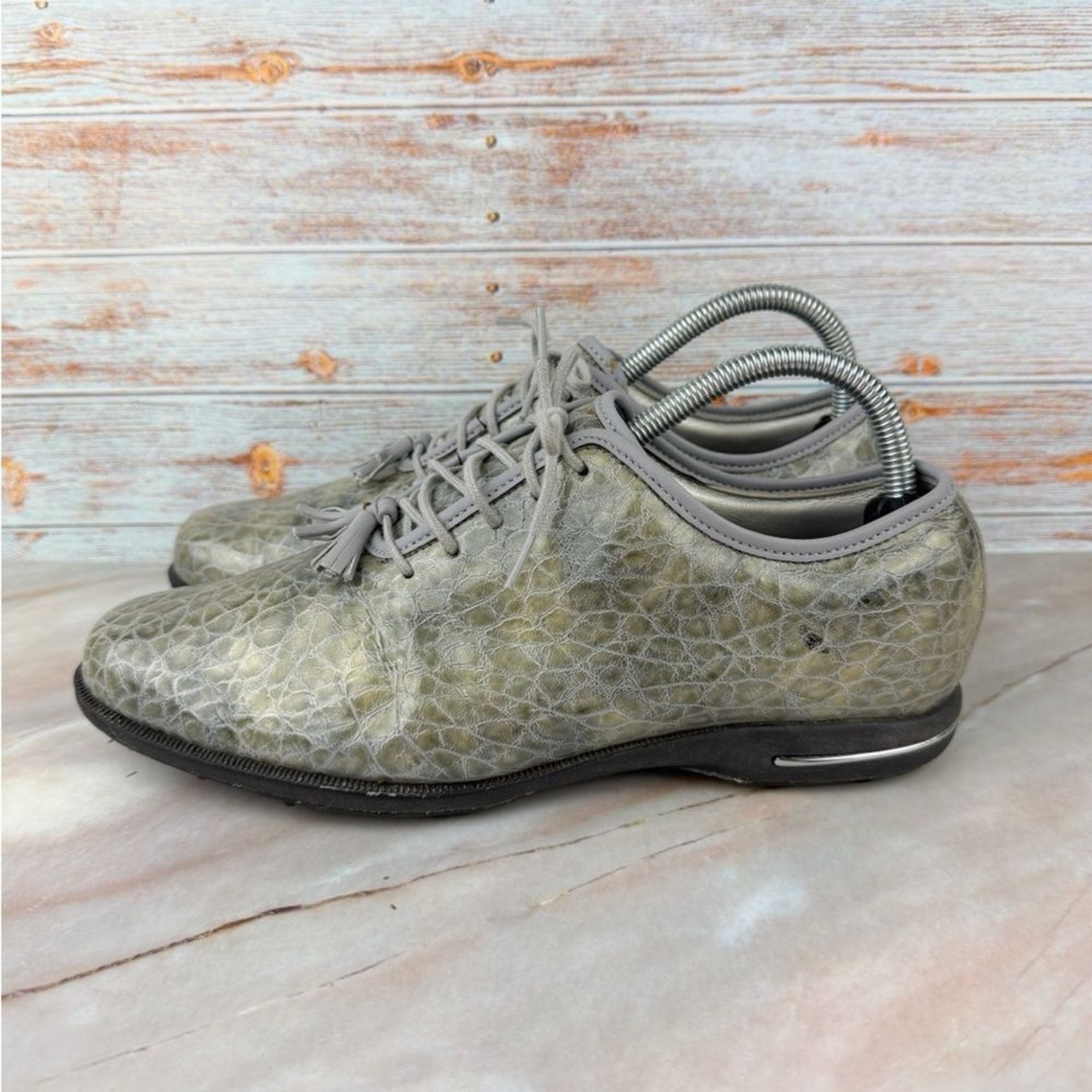 FootJoy Women’s Tailored Collection Golf Shoes Size 8 Spikeless Metallic Lizard