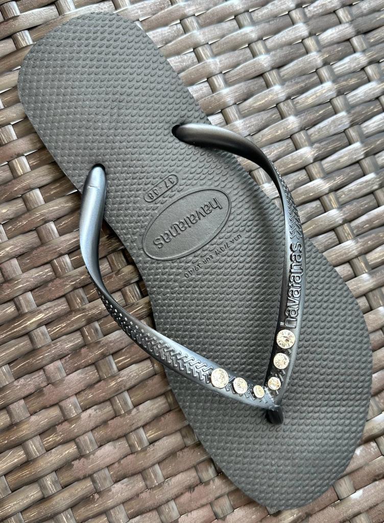 Original Flip Flops Women Slim with 6 Crystals and Personalized Charm
