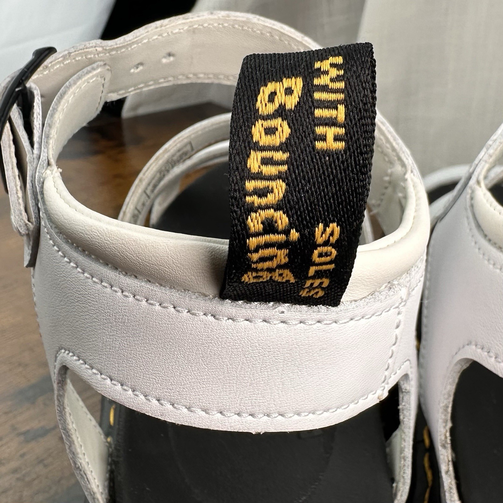 Dr. Martens Blaire Hydro Leather Platform Sandals Women’s US 8 White Defects