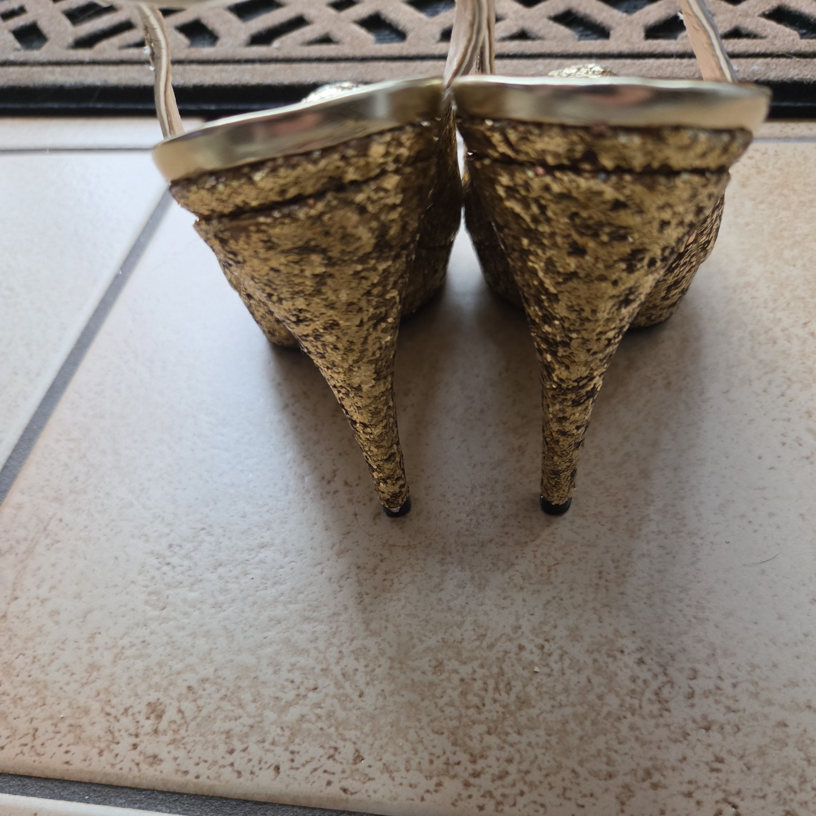 NINE WEST All That Glitter is GOLD Slingbacks High Heels Women Shoes Sz 7.5 👣b4