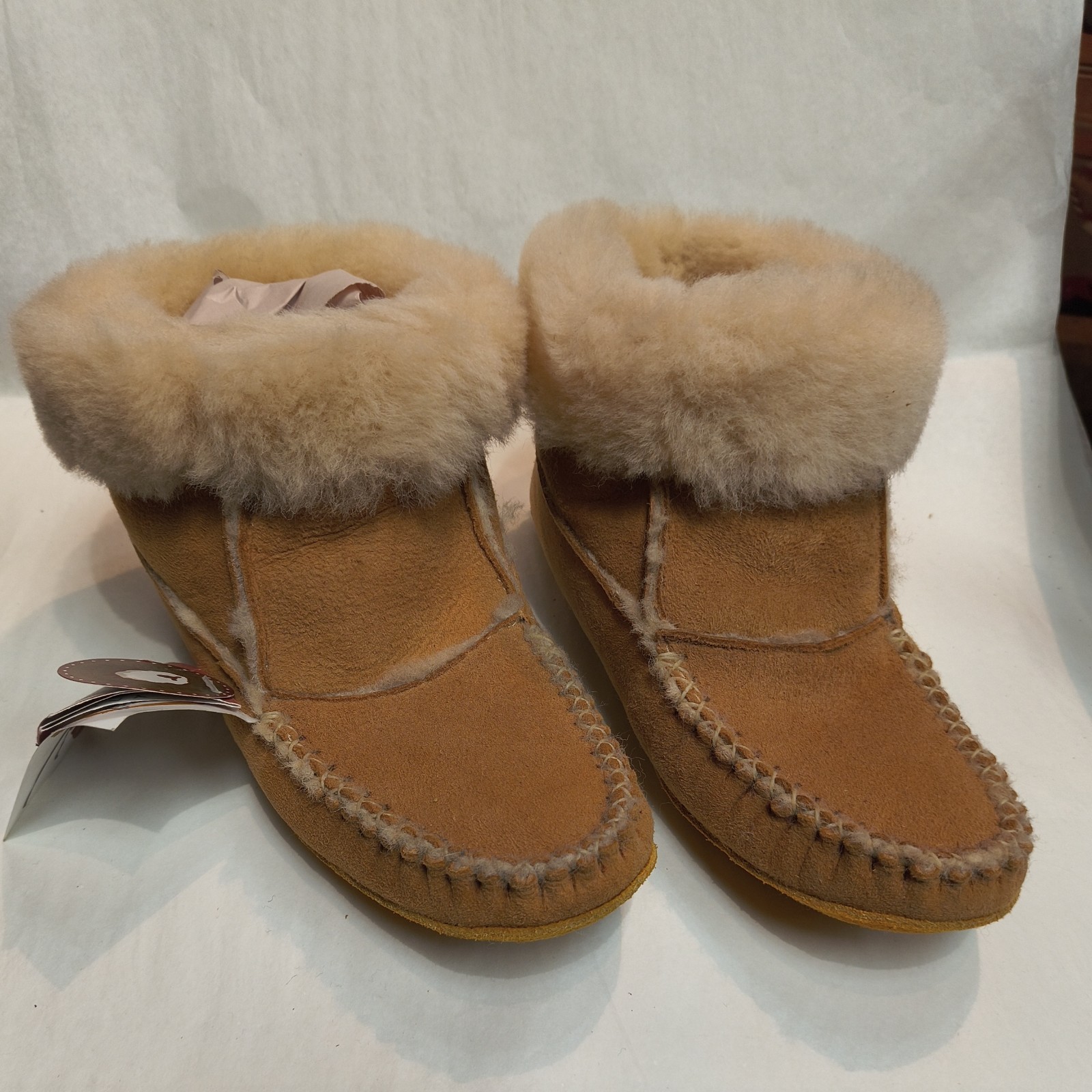 Bastien Industries Hiawatha Moccasins Style 771 Women’s Size 6