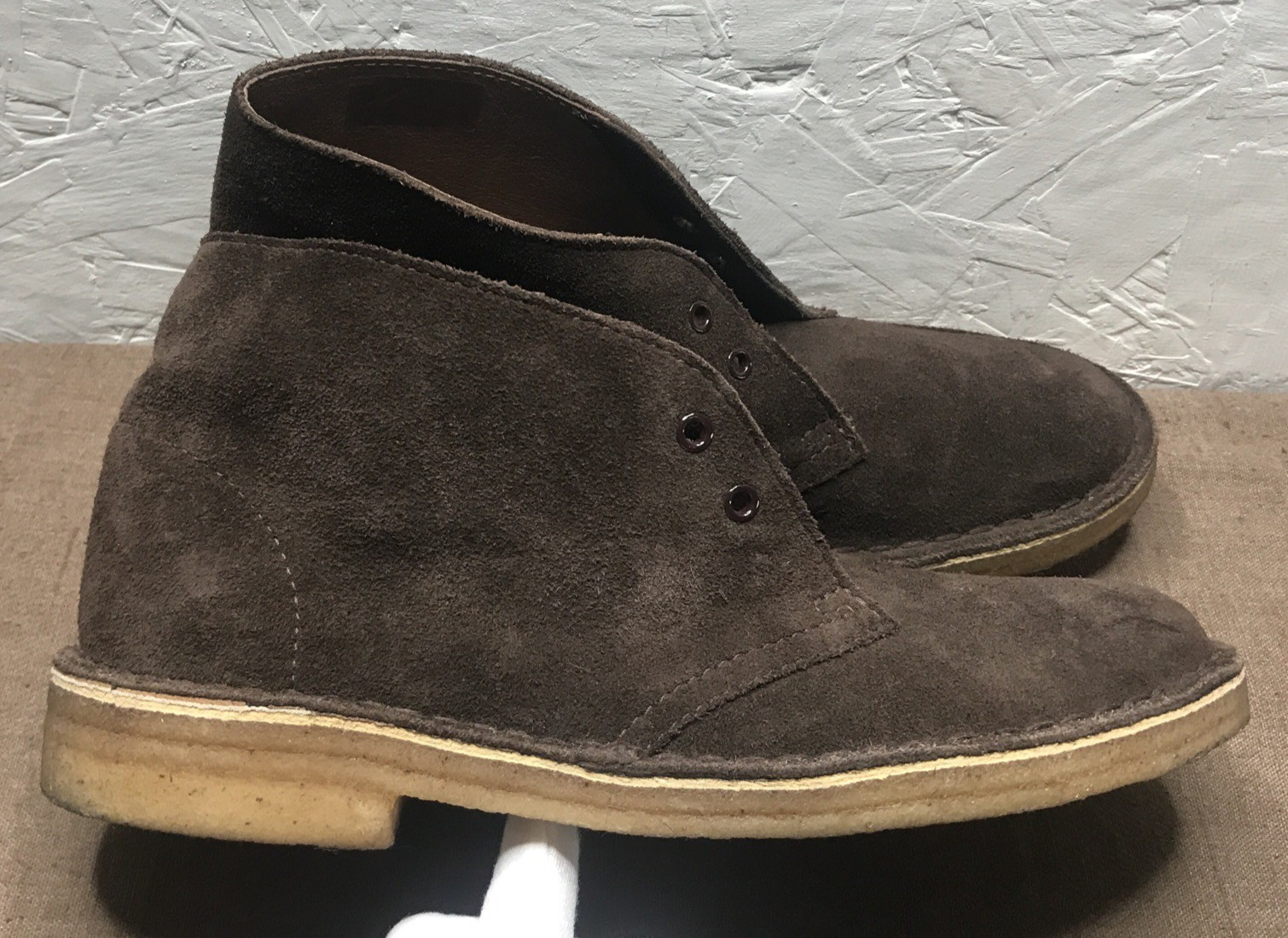 *See Description Clarks Originals Desert Boots Women’s Brown Suede Chukka 6.5M