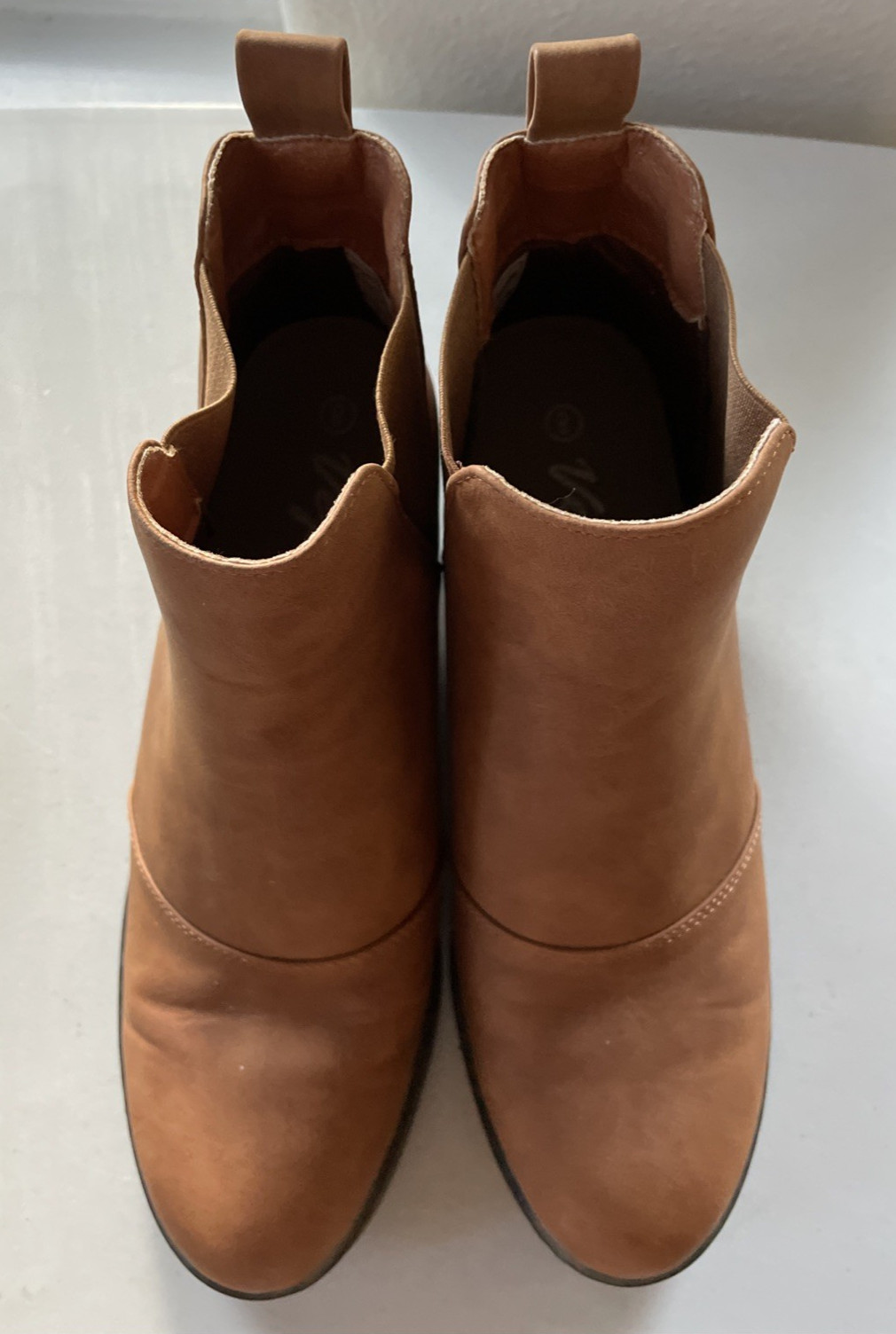 VEPOSE NEW YORK Women’s Brown Pull-On Wedge Round Toe Ankle Boots Size: 8M