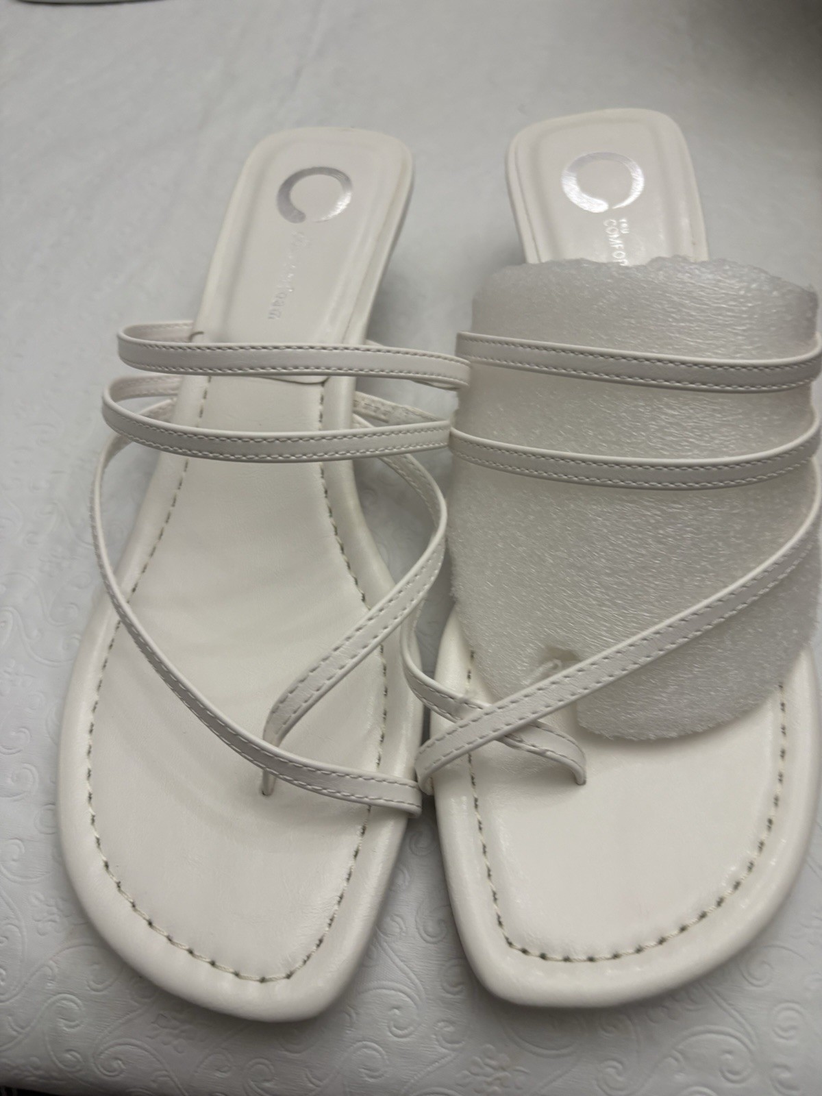 Journee White Strappy Sandal with kitten heel. Size 10