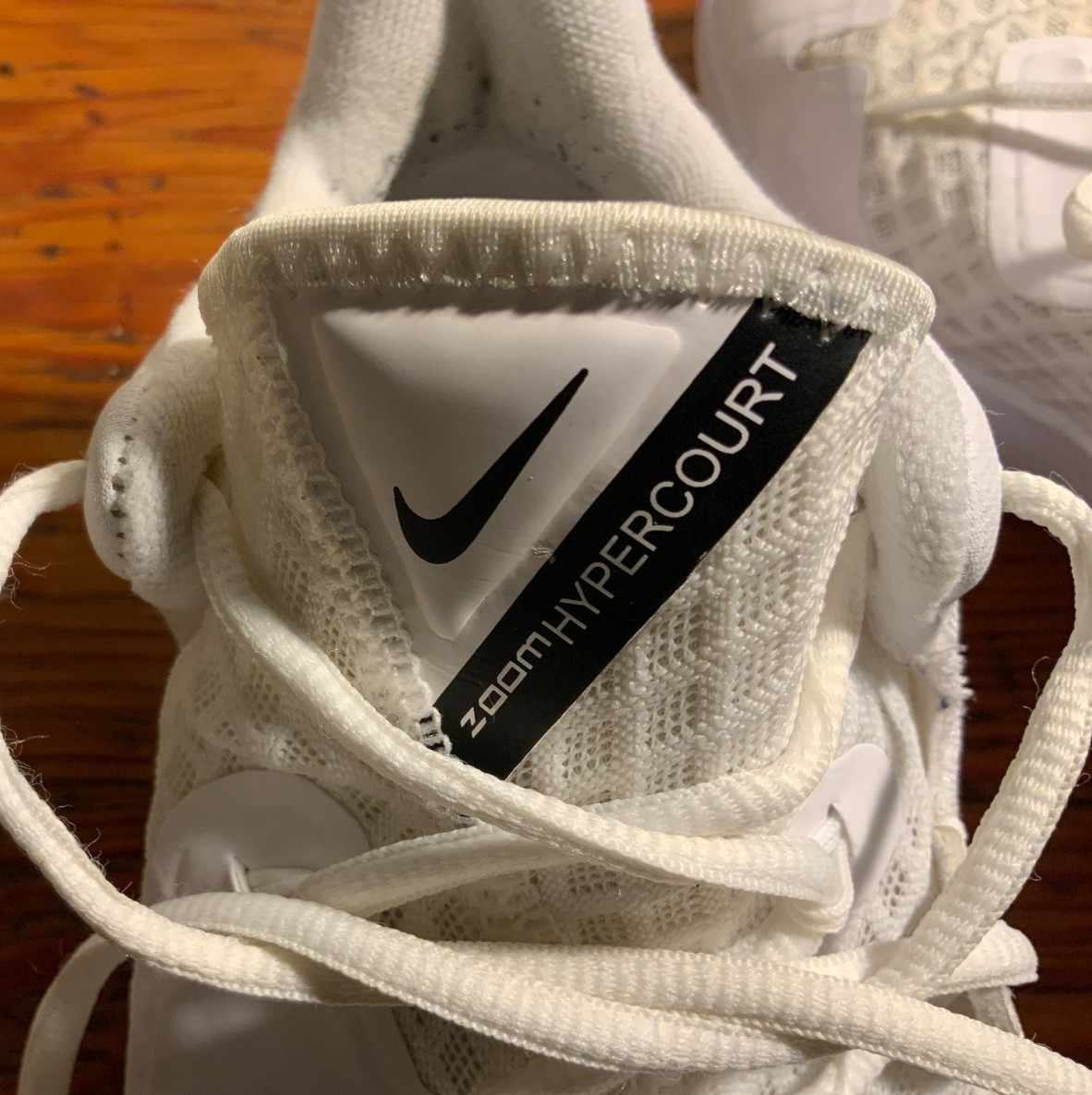 Nike Zoom Hyperspeed Court Volleyball Shoes, Women’s US Size 9.5 White Black