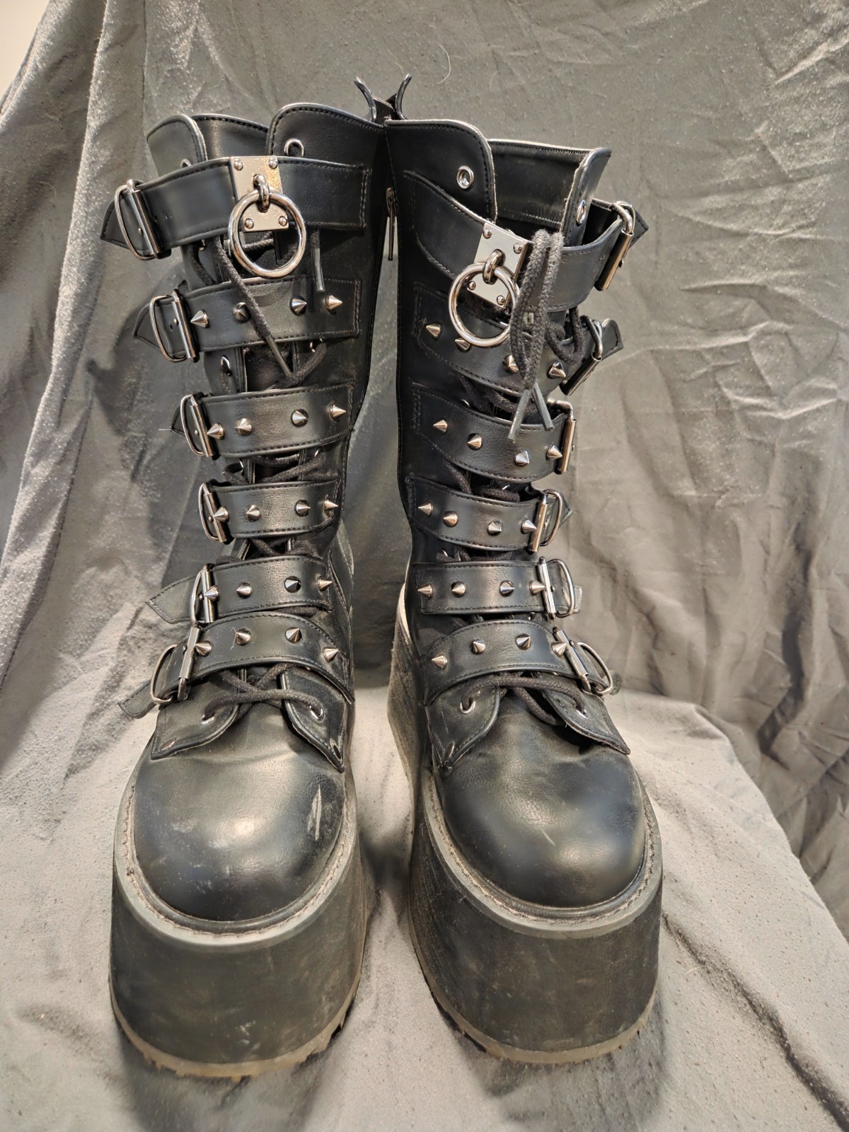 demonia boots womens 10 used