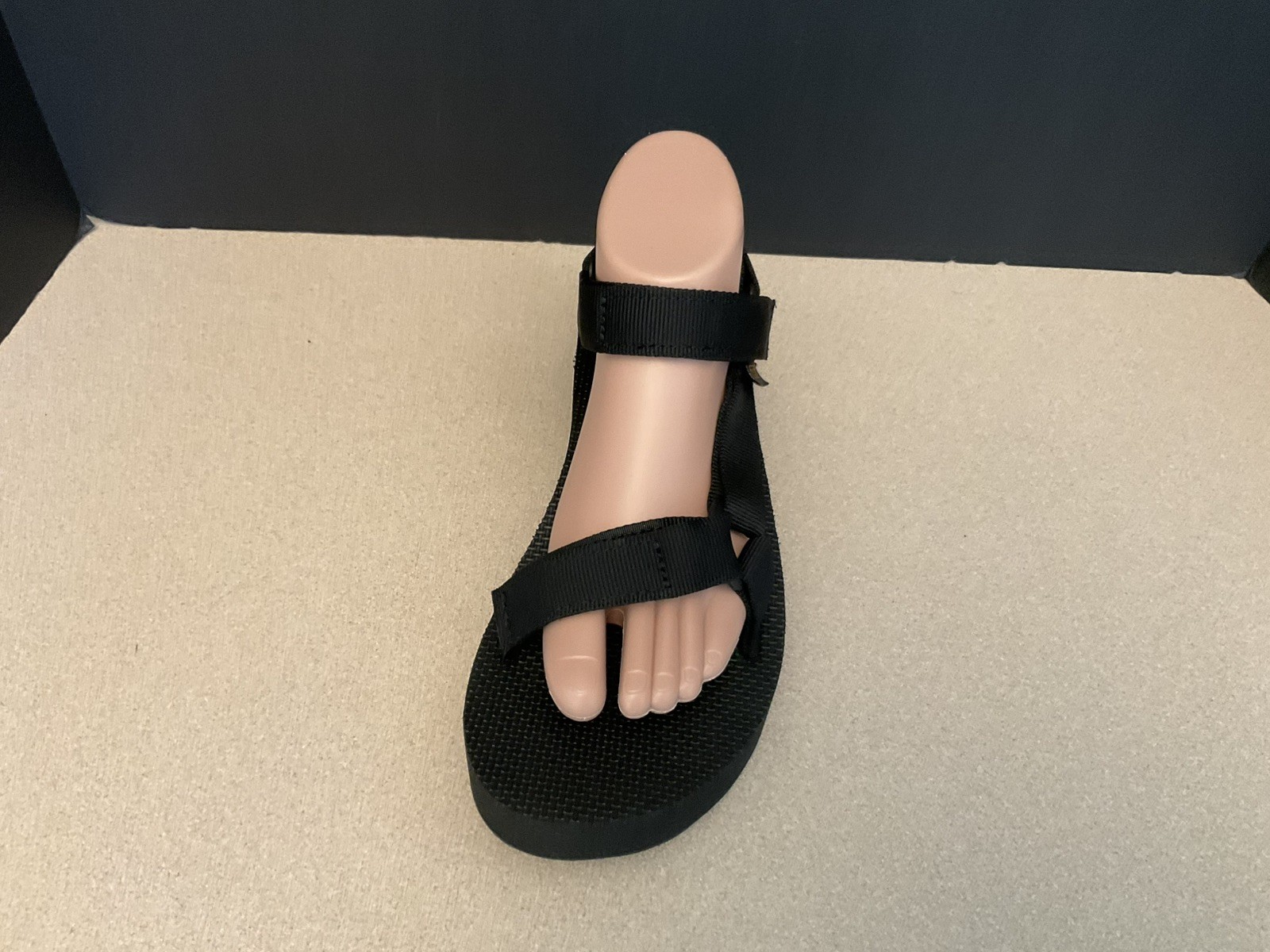 New! AMPUTEE LEFT SANDAL ONLY! Teva Midform Universal Platform Sandal. Size 8.