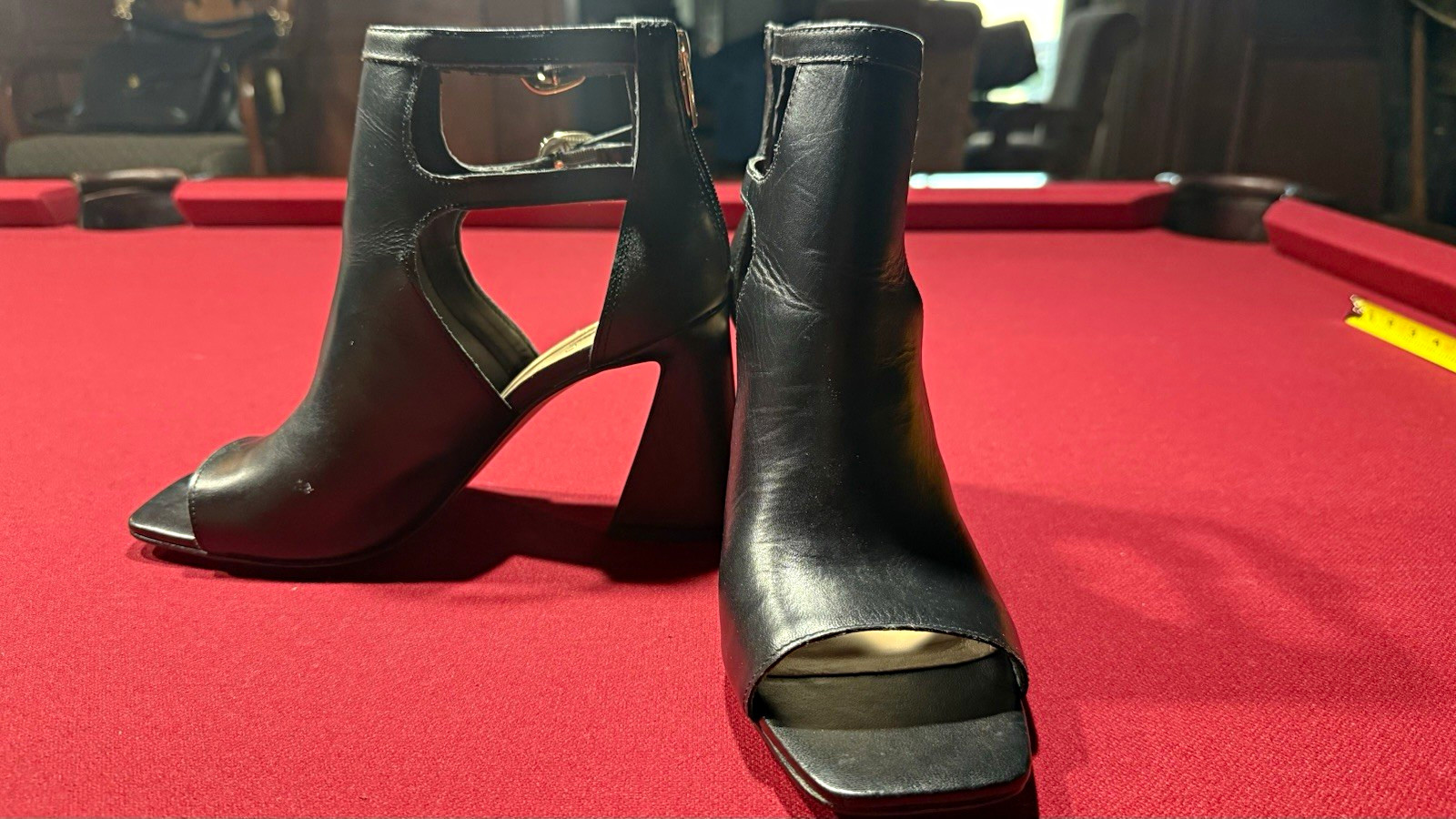 Vince Camuto Black Leather Open Toe Ankle Strap Zip Strappy Heels 9 / 40