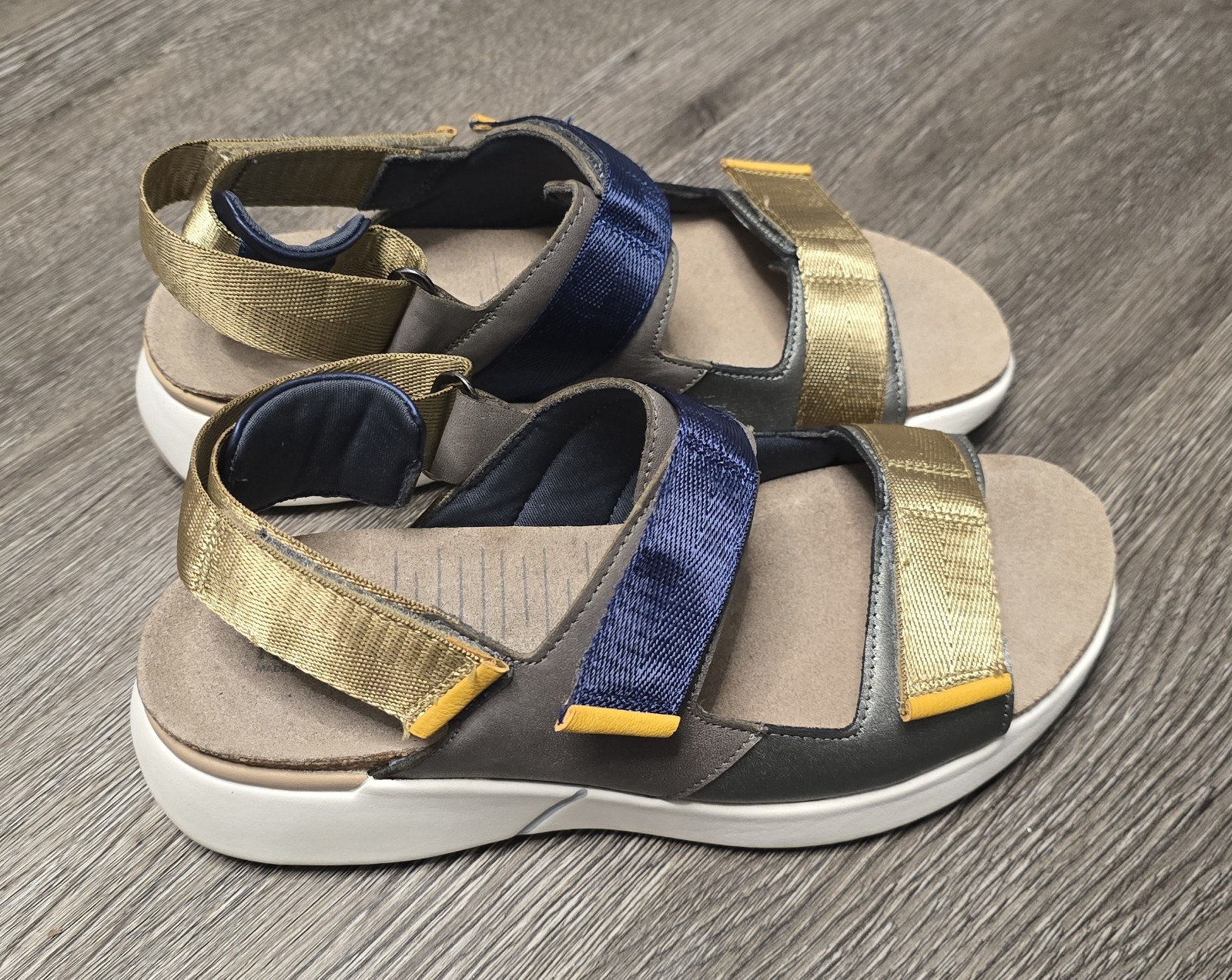 Women’s NAOT Odyssey Sterling Foggy Gray Leather Sandals EU 38 Us7