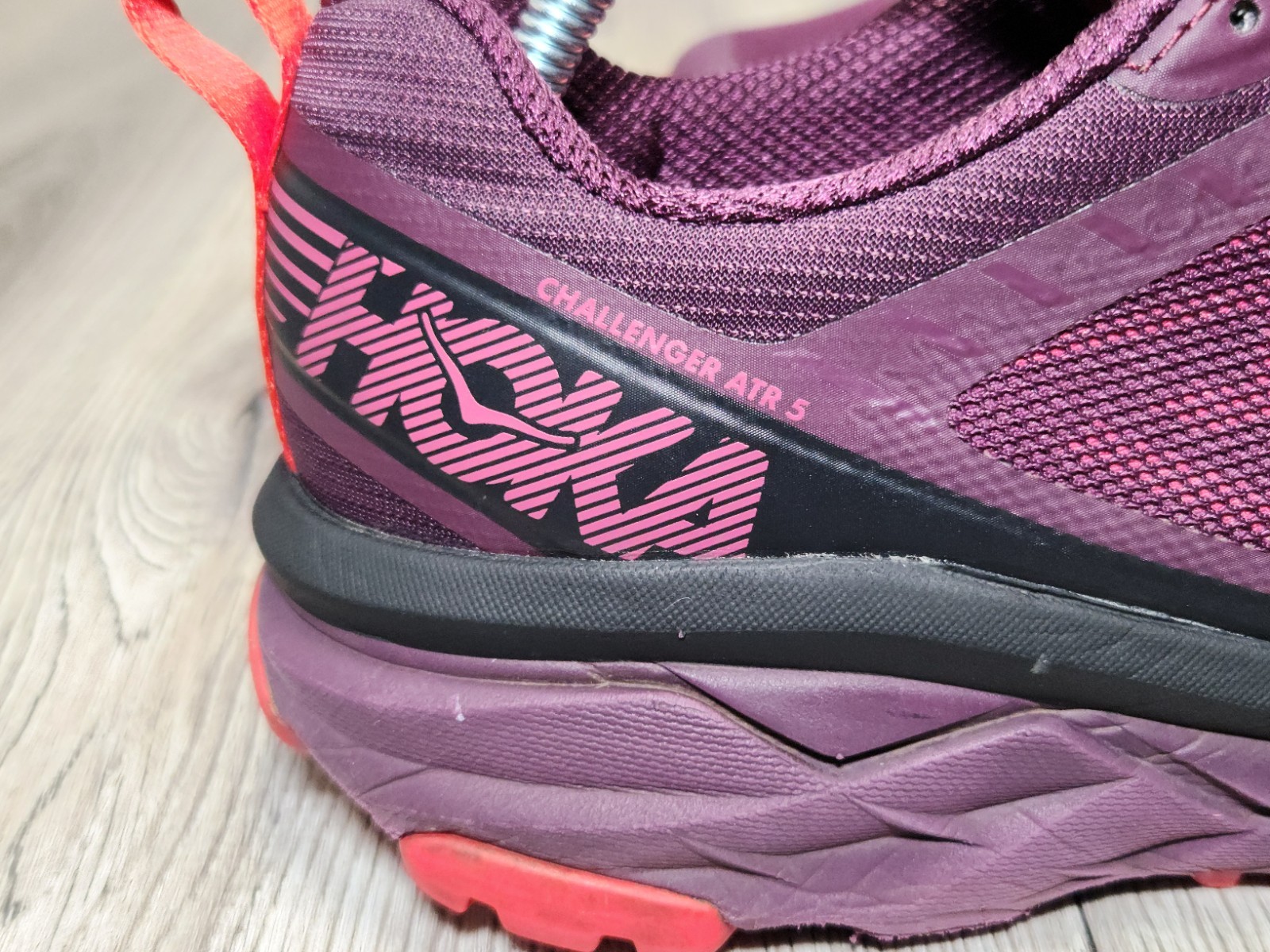 Hoka One One Challenger ATR 5 Running Shoes Womens Size 10.5 Italian Plum Purple