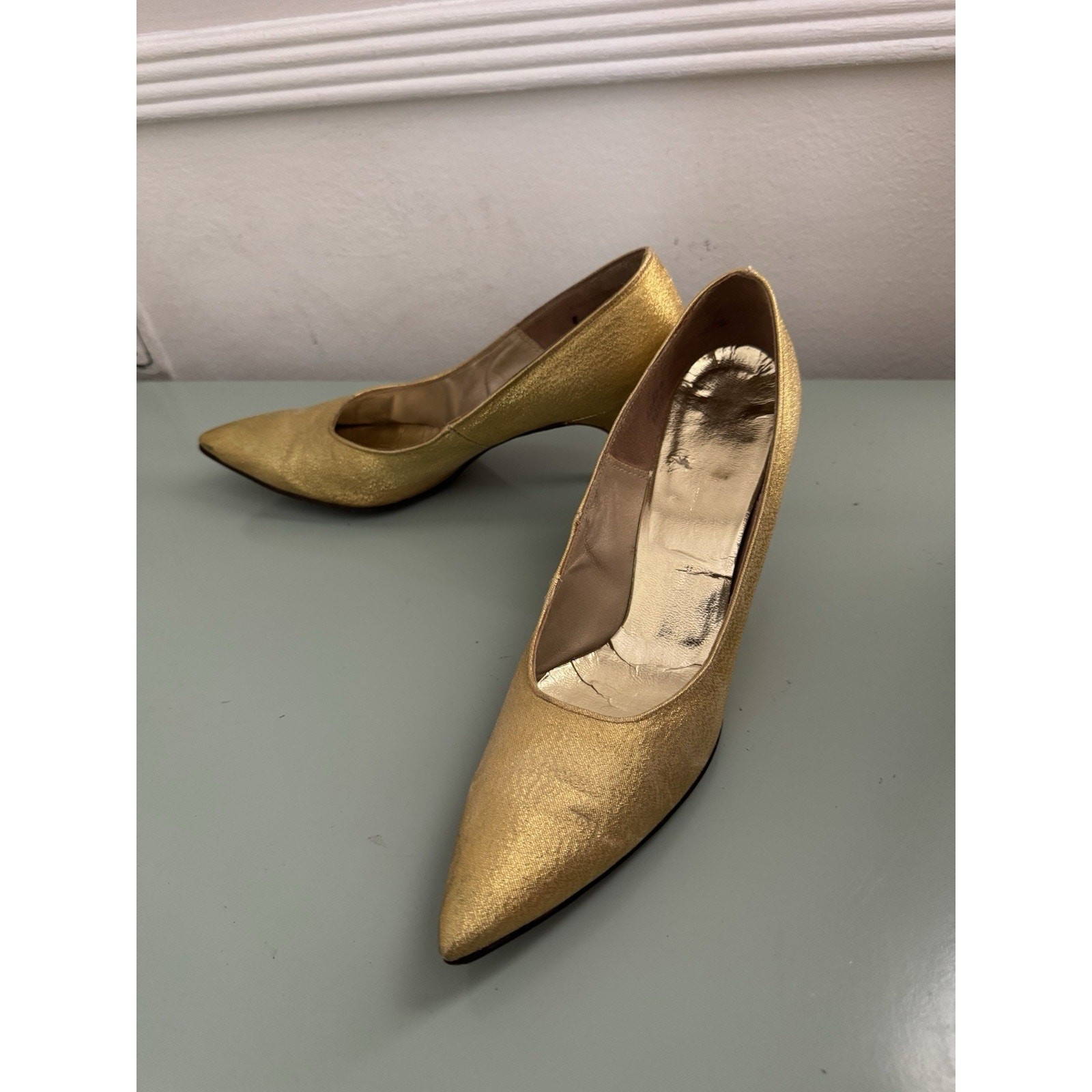 VTG Gold Qualicraft Kitten Heels 1940s 1950s Size 8AAA Narrow Retro