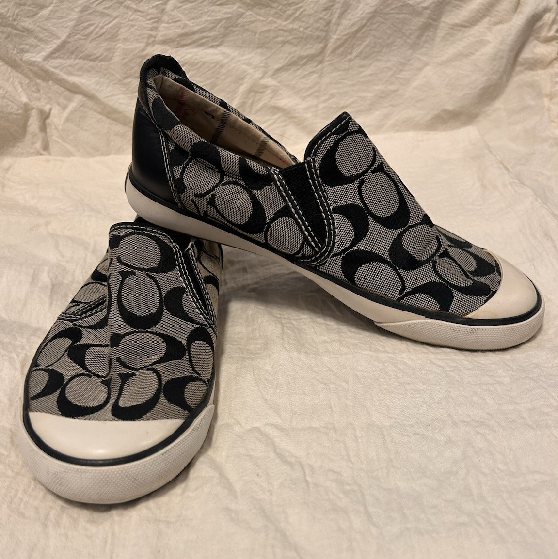 Coach Beale Women’s Slip-On Canvas Sneakers Logo Pattern Black/Gray/White 7.5