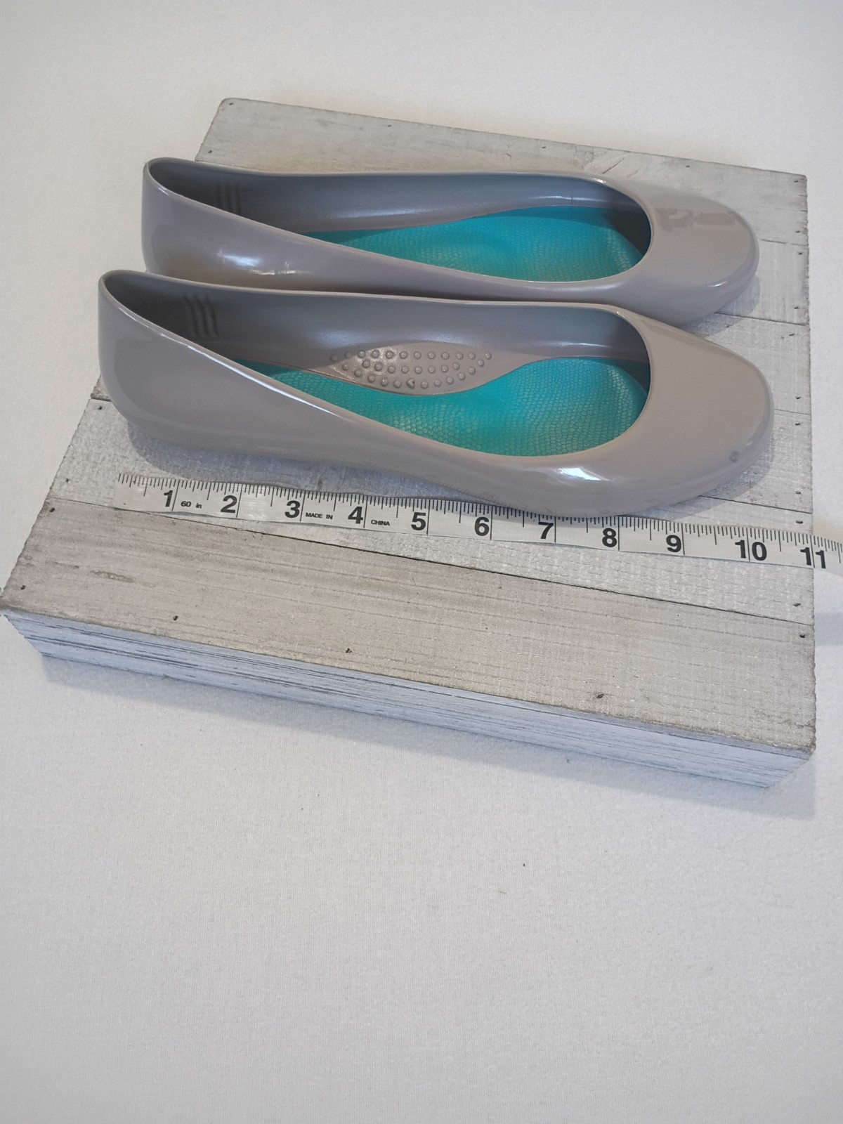OKA b. Gloss Size 10 Taupe Ballet Flats with Teal Insole Minimalist Neutral