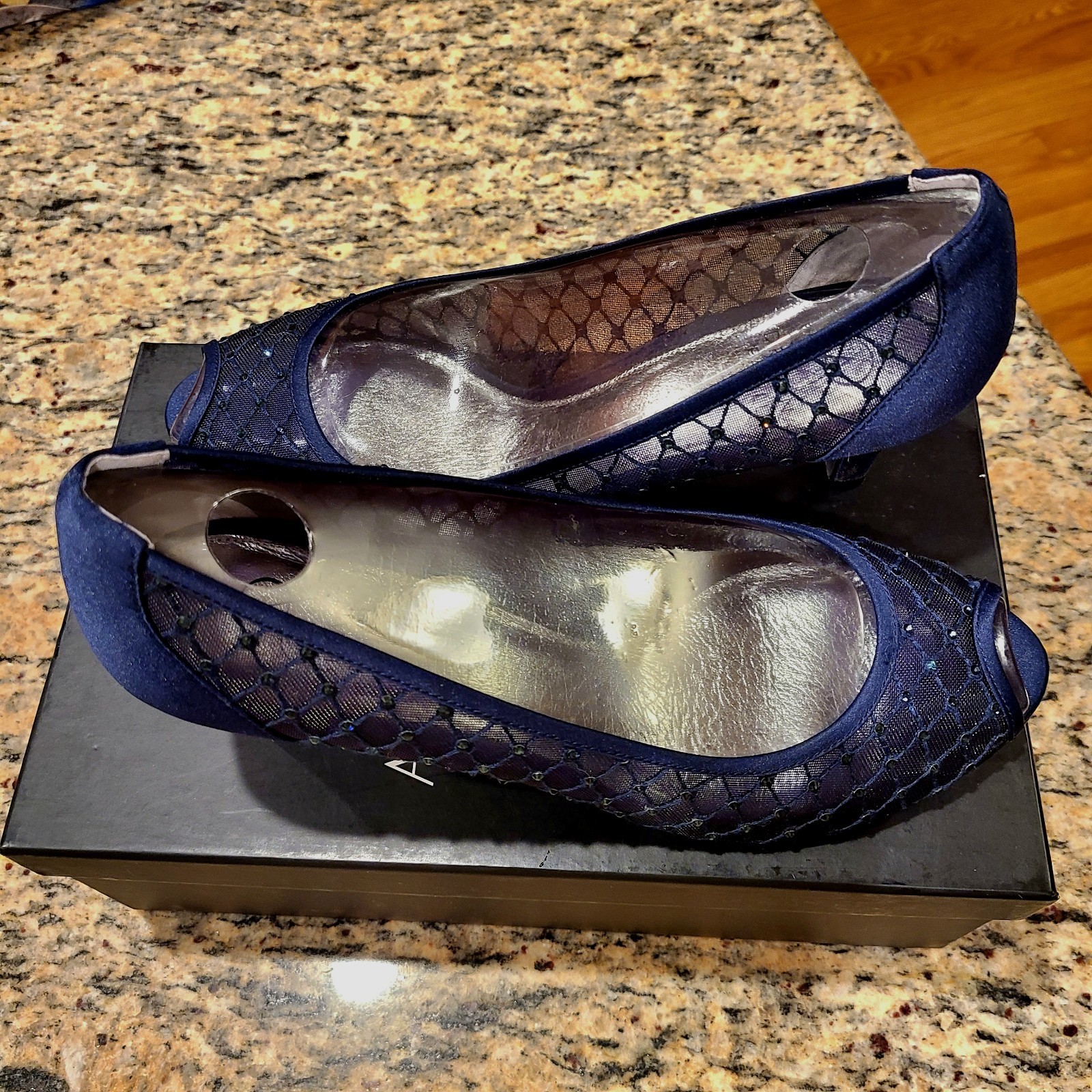 Adrianna Papell Jamie Navy Mesh Open-Toe Heel Rhinestone Size 8 1/2 M Worn Once