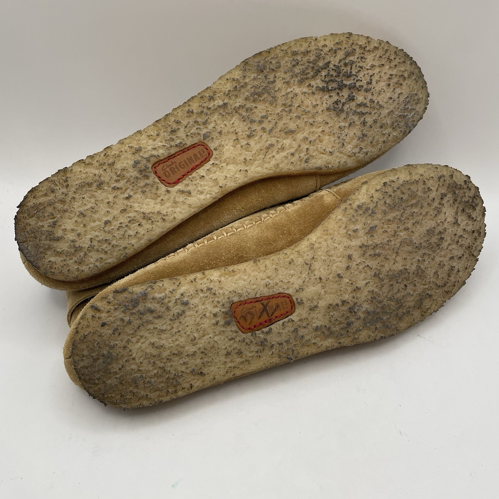 Clarks Originals 9.5 M Tyler Beige Suede Casual Moccasin Boots