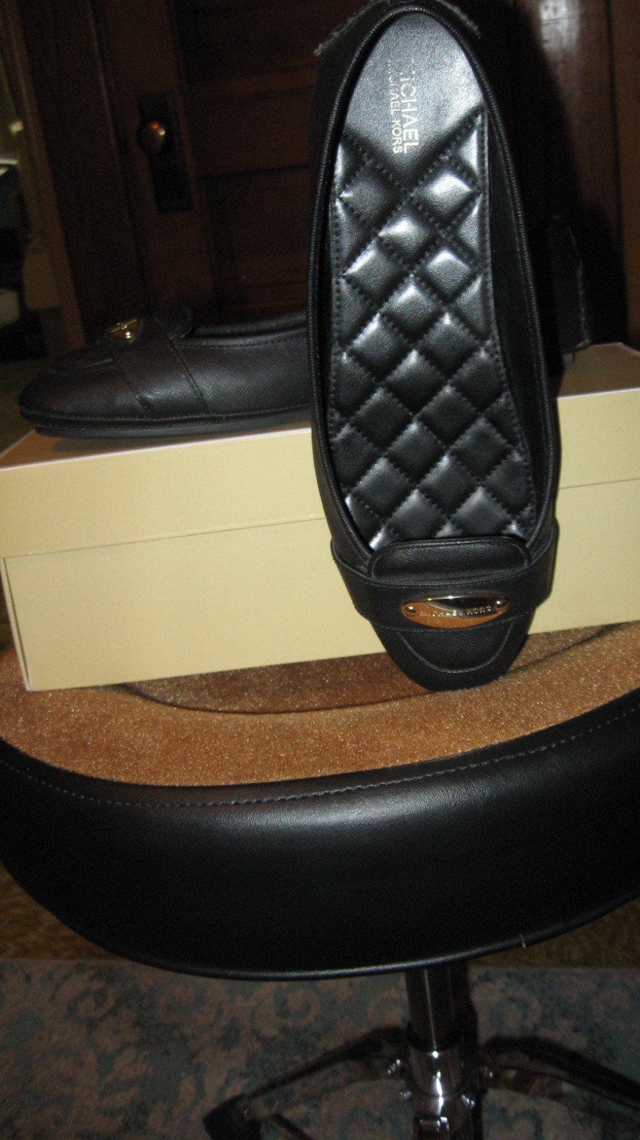 MICHAEL KORS MK PLATE MOC LOAFER STYLE BALLET FLATS IN BLACK 10 M