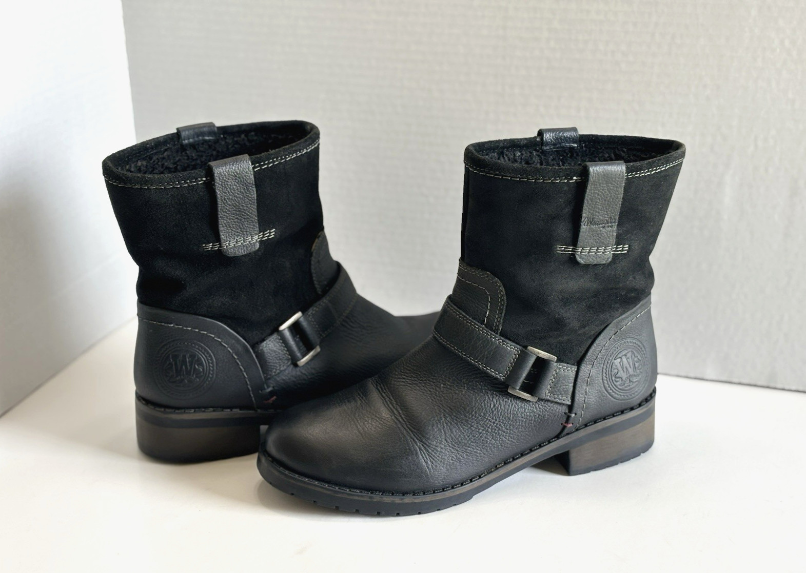WRANGLER Women’s 7.5 Black Leather Strap Buckle Lined Moto Biker Ankle Boots