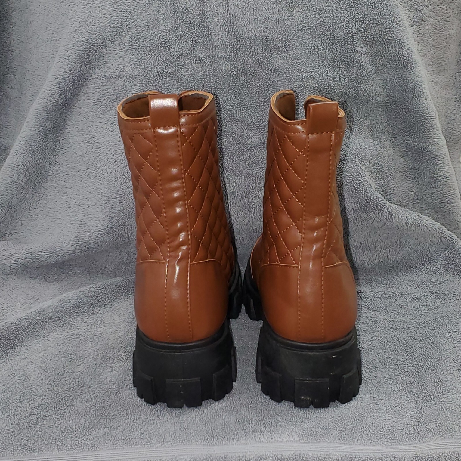 FOREVER Brown Quilted Combat Platform Ankle Fashion Boots Zip-Up Style Sz 10 NEW