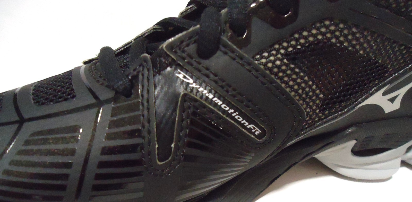Mizuno Wave Lightning Z4 Volleyball Sneakers Shoes Women Size 7 Black- New w Box