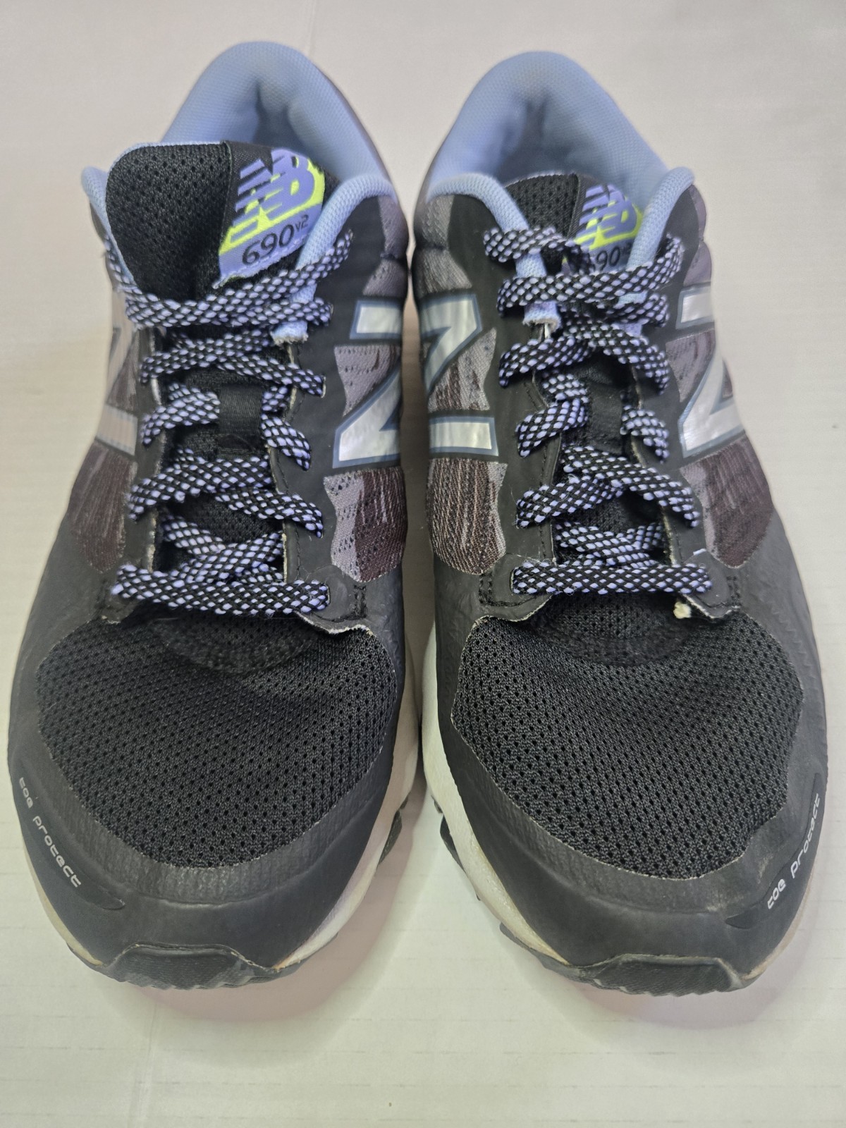 NEW BALANCE TRAIL RUNNING SHOE WT690LB2 LAVENDER BLACK SIZE 8.5 WOMEN’S