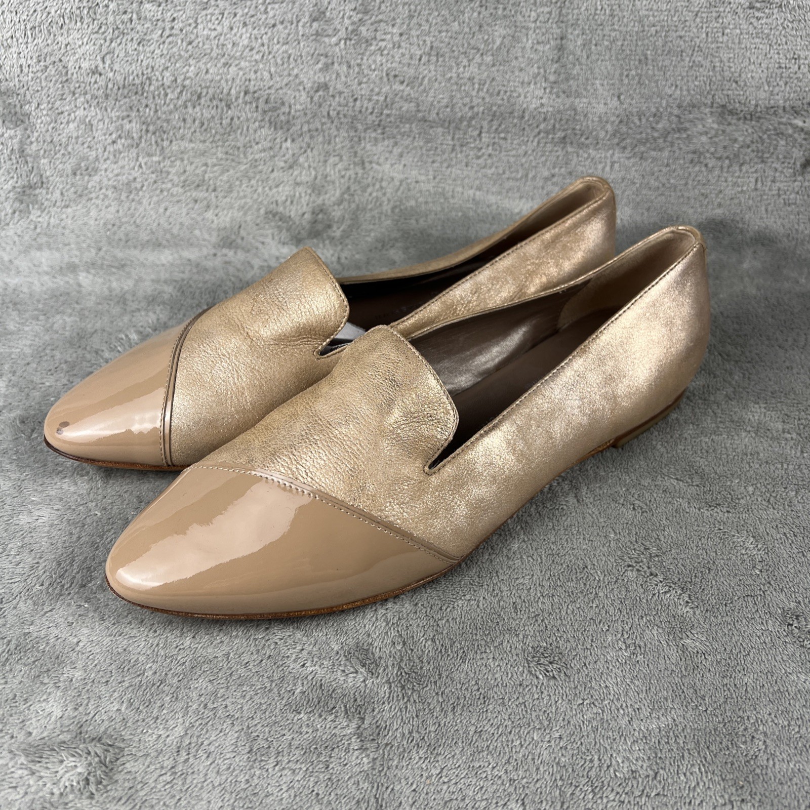 AGL Loafers Patent Leather Shoes Women’s Size 39.5 Metallic Cap Toe Asymmetrical