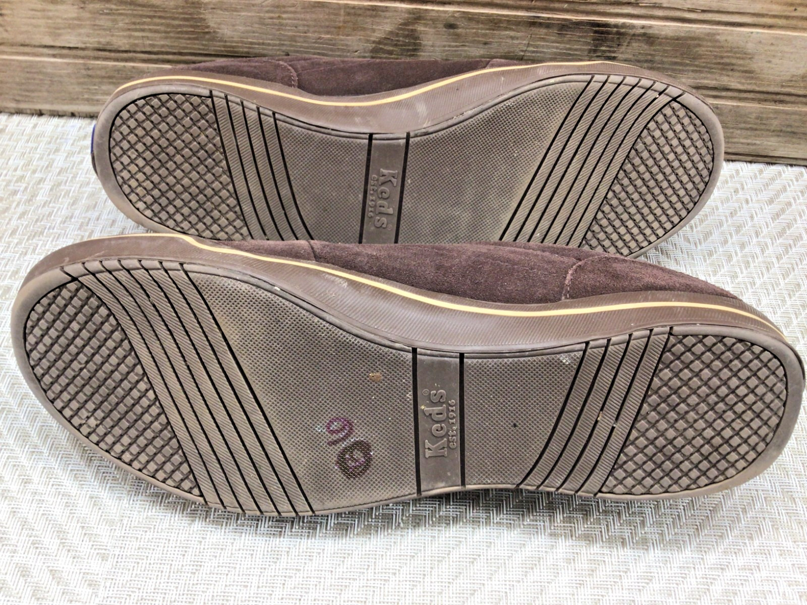 KEDS Womens Expresso Brown Suede Zip Front Shoes Slip On Size 9.5