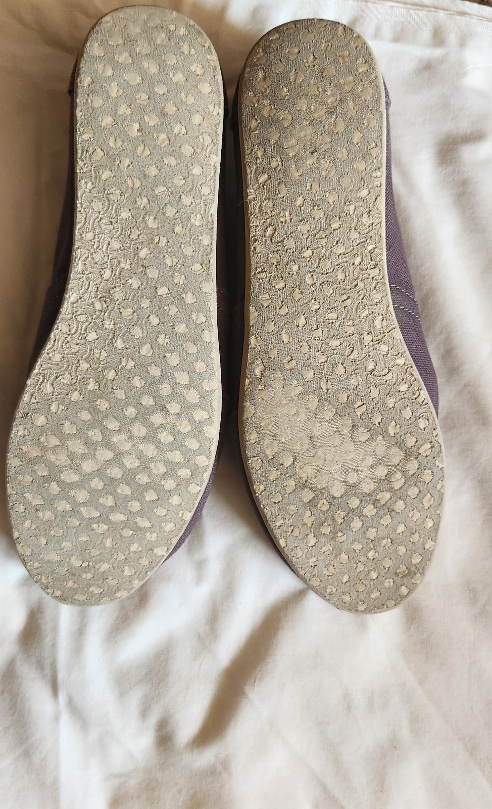 Preowned TOM’s Slip-on Shoes Size 10W Purple Mauve In Color QR to Authentic