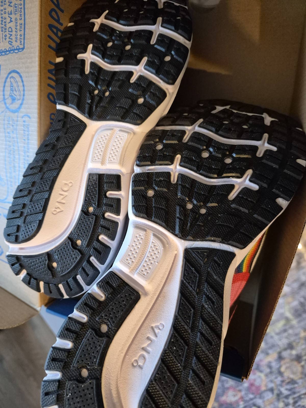 Brooks Trace 2 Women’s 8.5 – PRIDE Lisa Congdon sneakers. New In Box!
