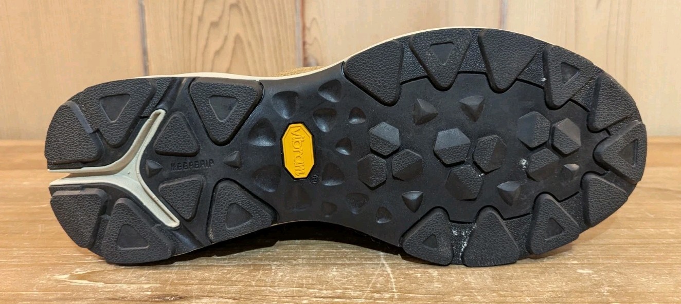 Danner Women’s Caprine Low Summer Wheat Size 10 Hiking Trail Shoes
