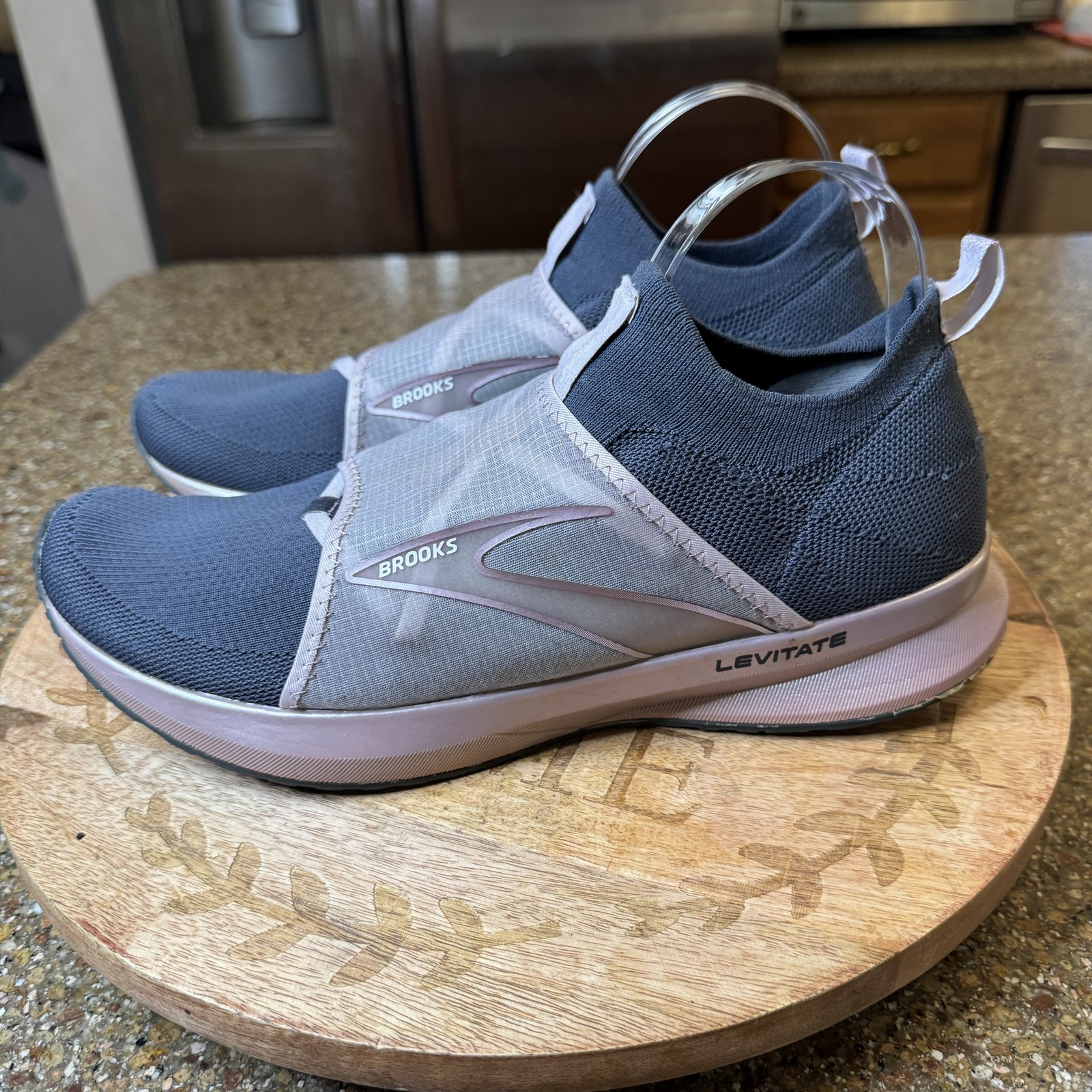 Brooks Levitate 4 LE Womens Shoes Size 11 Purple Gray Slip On Running Sneakers