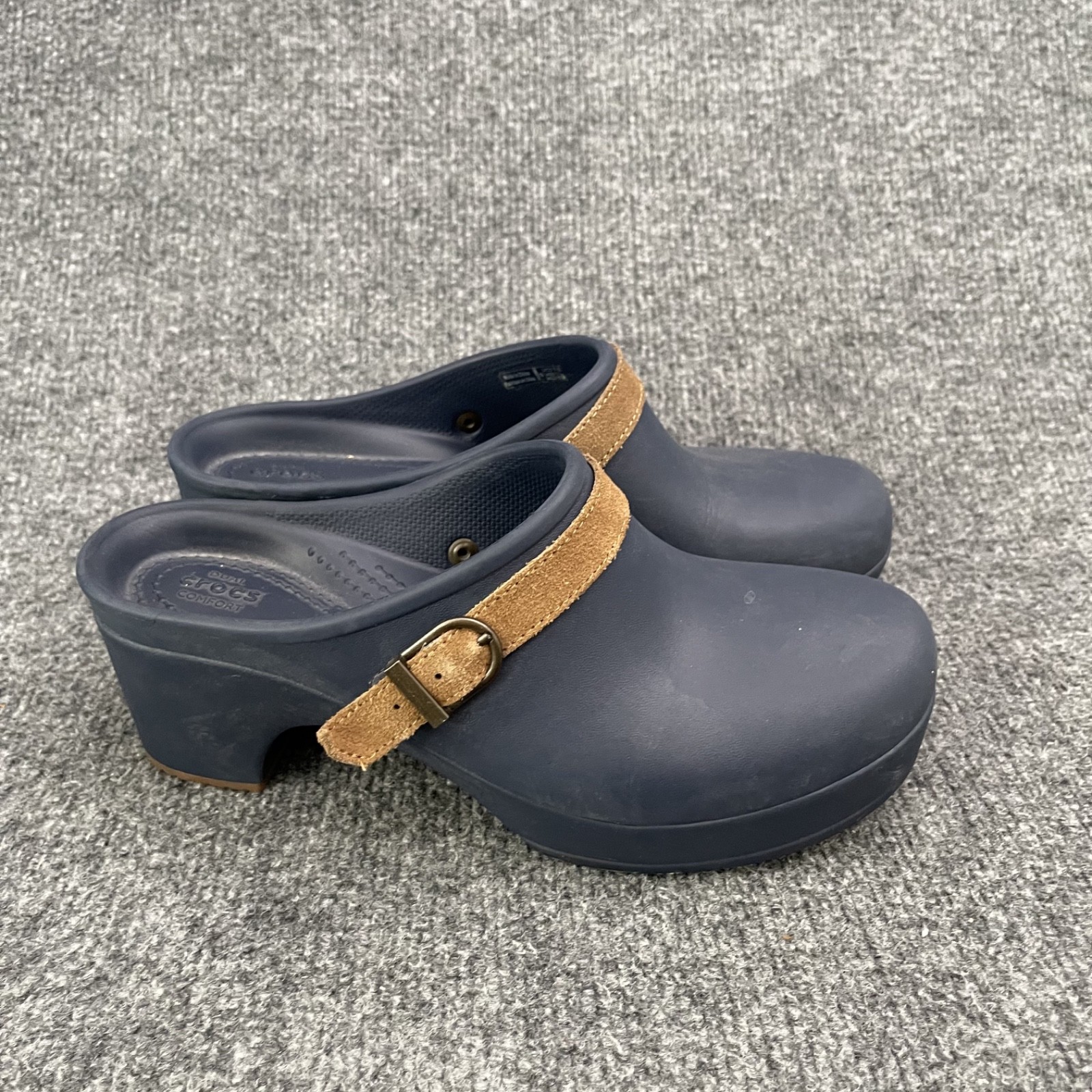 Crocs Sarah Dual Comfort Clogs Womens Sz 8 Navy Blue Croslite Mules