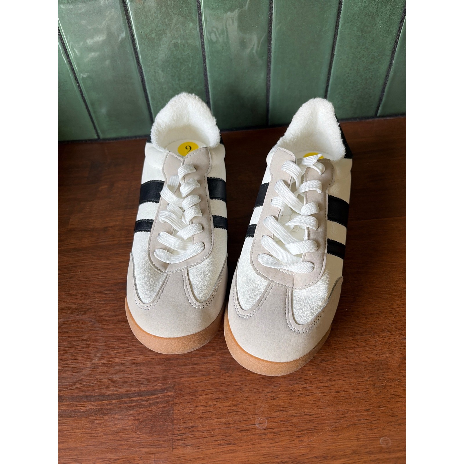 Rascal Womens White Beige Black dolce vita Stripe Low Top Sneakers Size 9