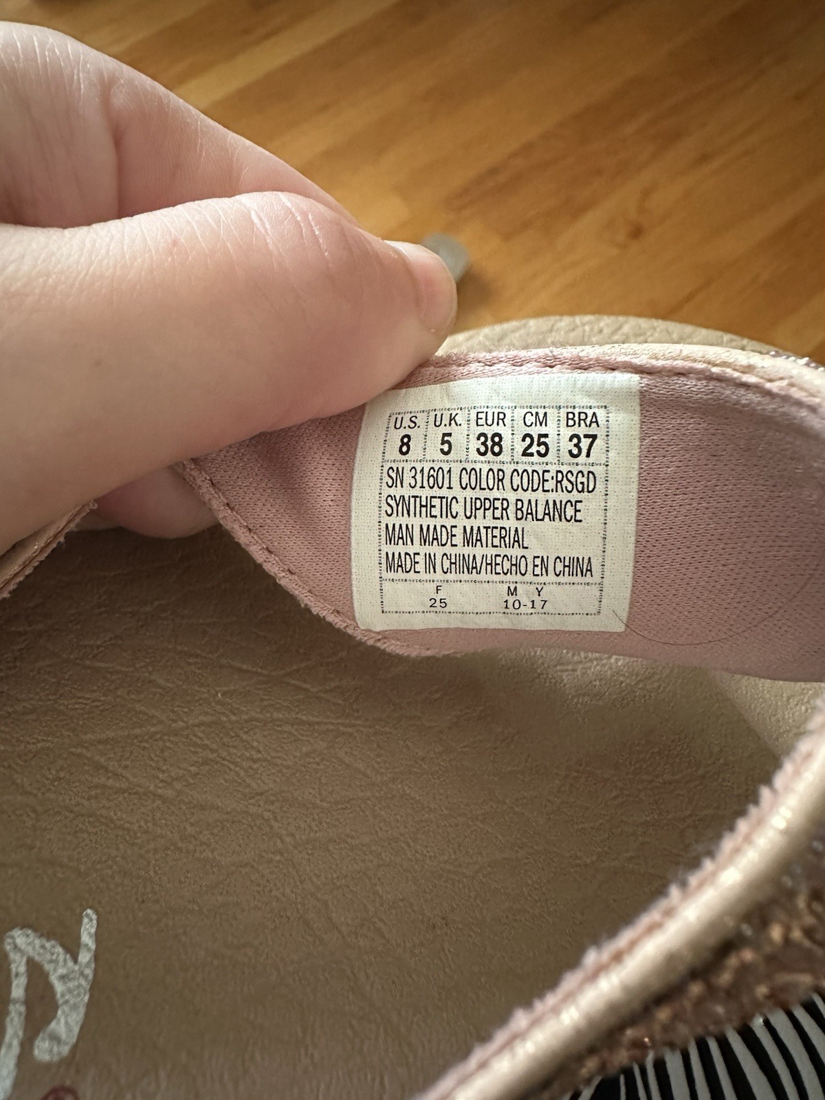 Skechers Pink Rhinestone Thong Wedge Slip-On Sandals Cushioned Foam US 8