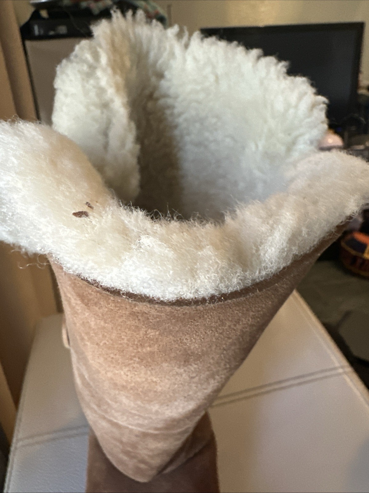 UGG 1016227 Bailey Button Triplet II Size 12 Women’s Boots – Chestnut