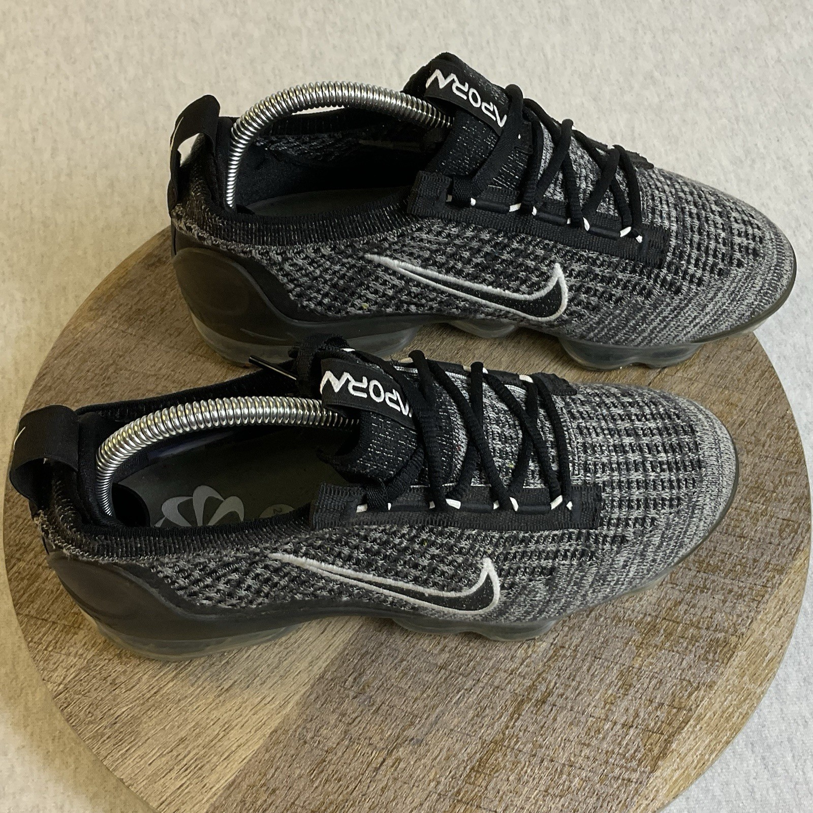 Nike Air Vapormax Sneakers Women’s 7.5 FlyKnit Running Sports Classic DH4088-003