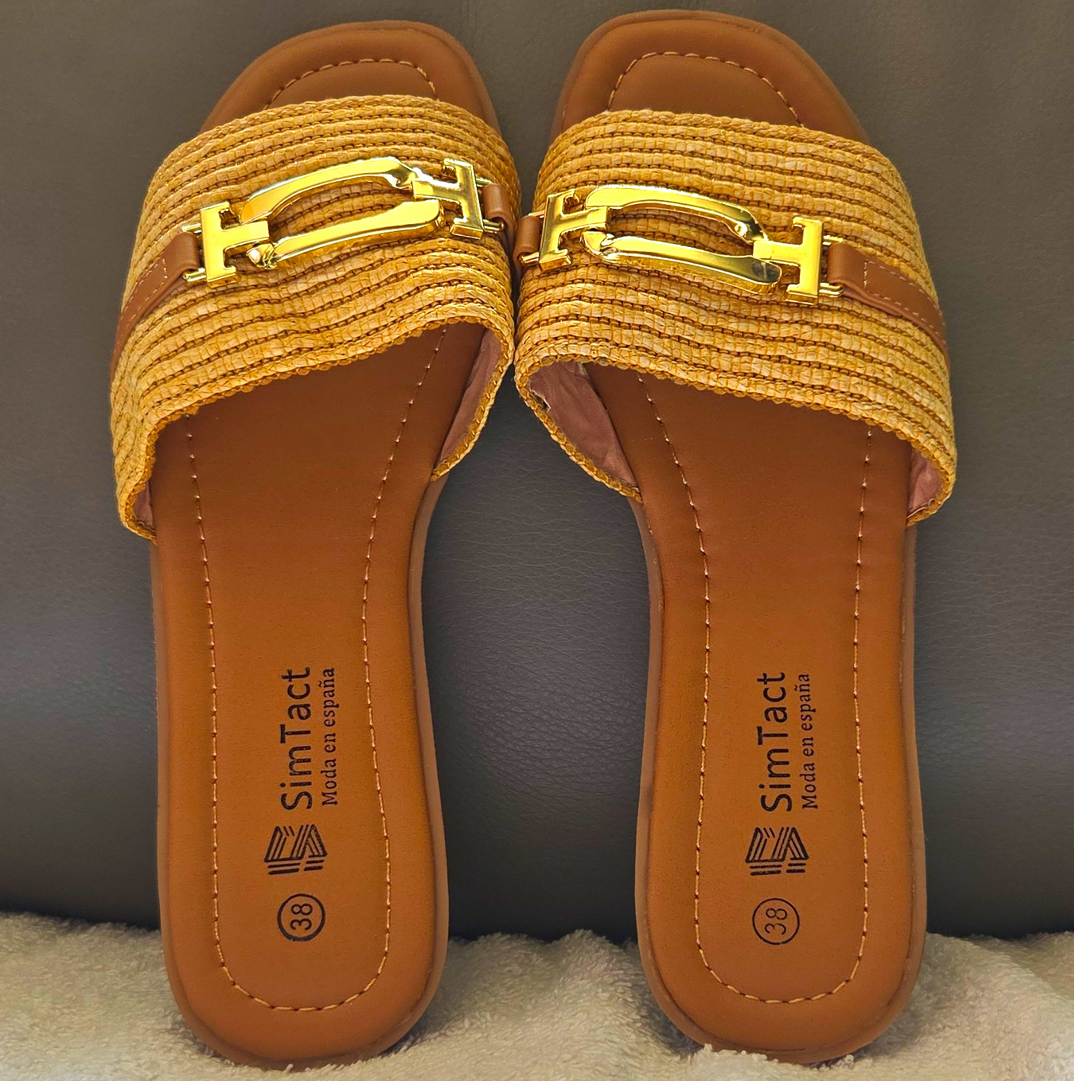 SimTact Women’s Beige/Brown Slide Sandals Gold Buckle Slip On US 7.5