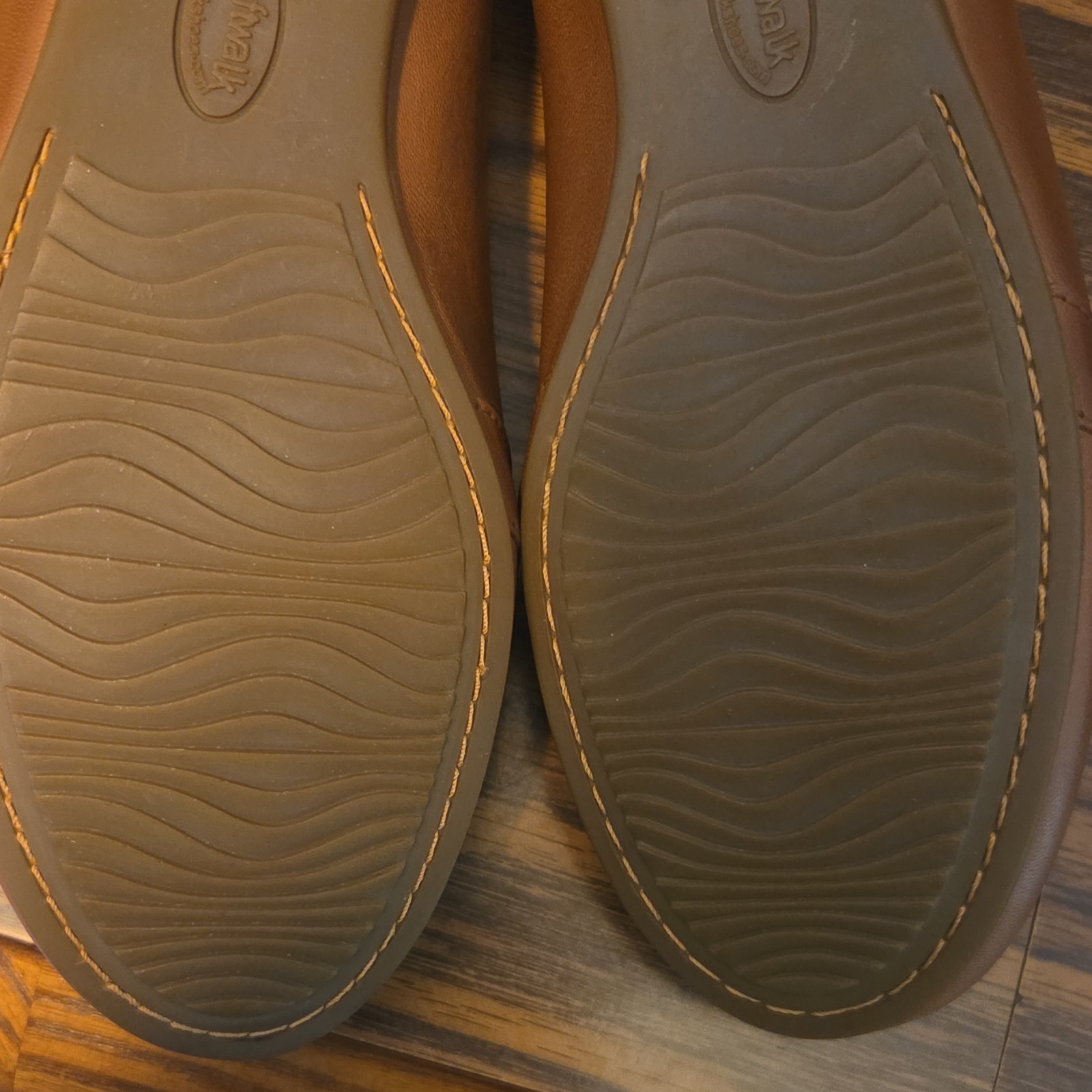 SoftWalk Women’s Brown Leather Slip-On Loafer Flats Buckle Comfort Size 9 M